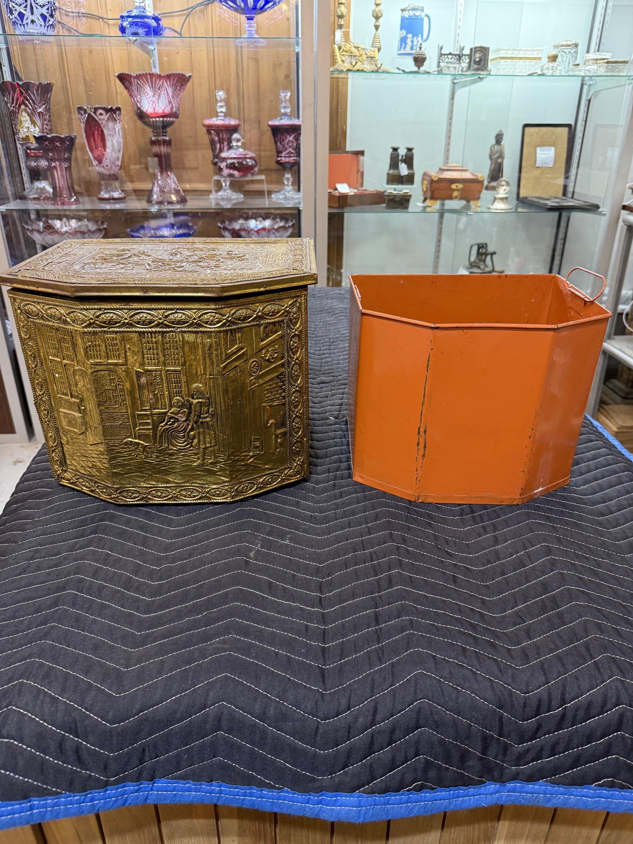 Early 20th Century Dutch Fireside Coal, Tinder Box, Bin or Scuttle Fire Box For Sale 12