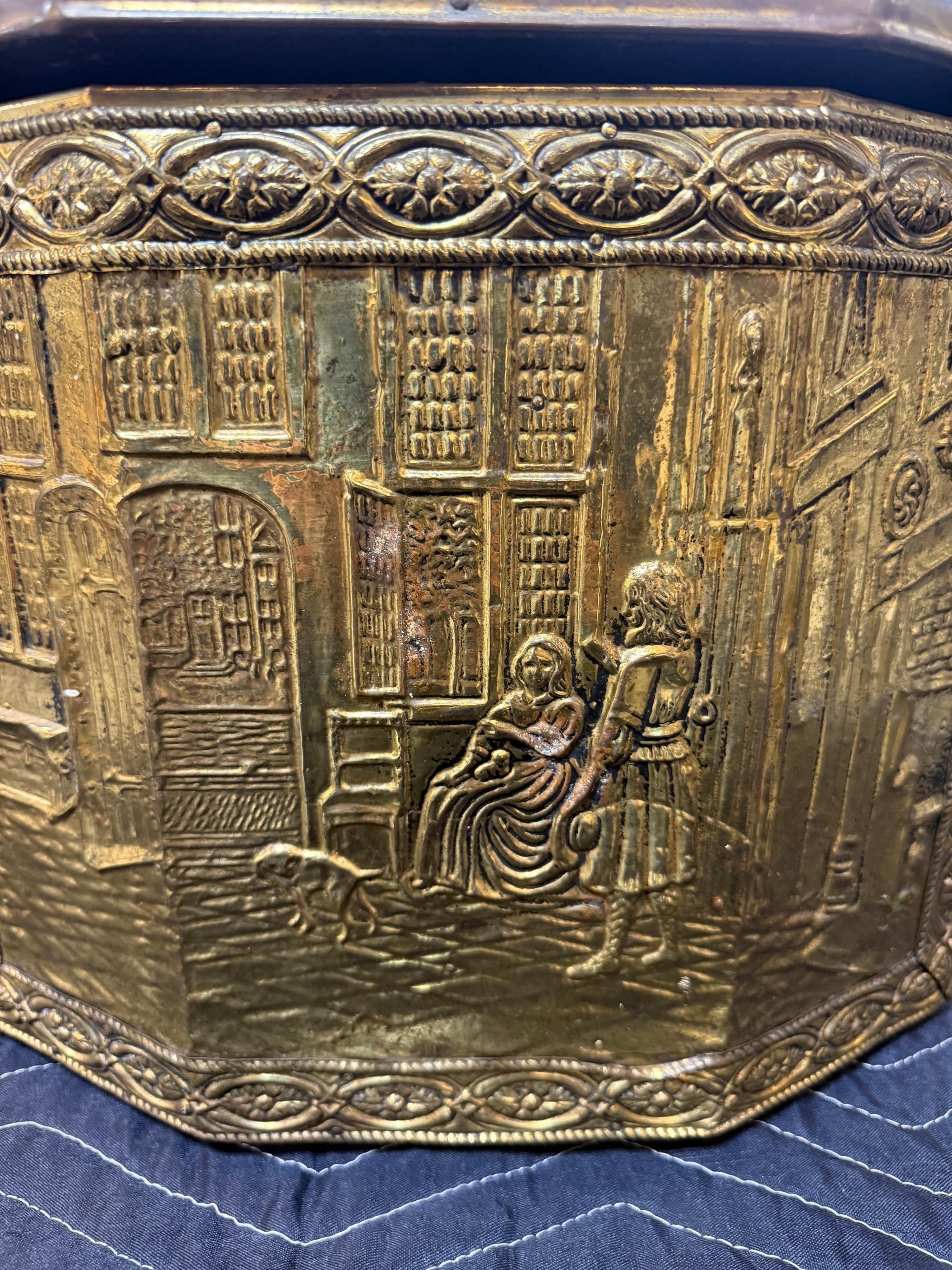 Early 20th Century Dutch Fireside Coal, Tinder Box, Bin or Scuttle Fire Box In Good Condition For Sale In Stamford, CT