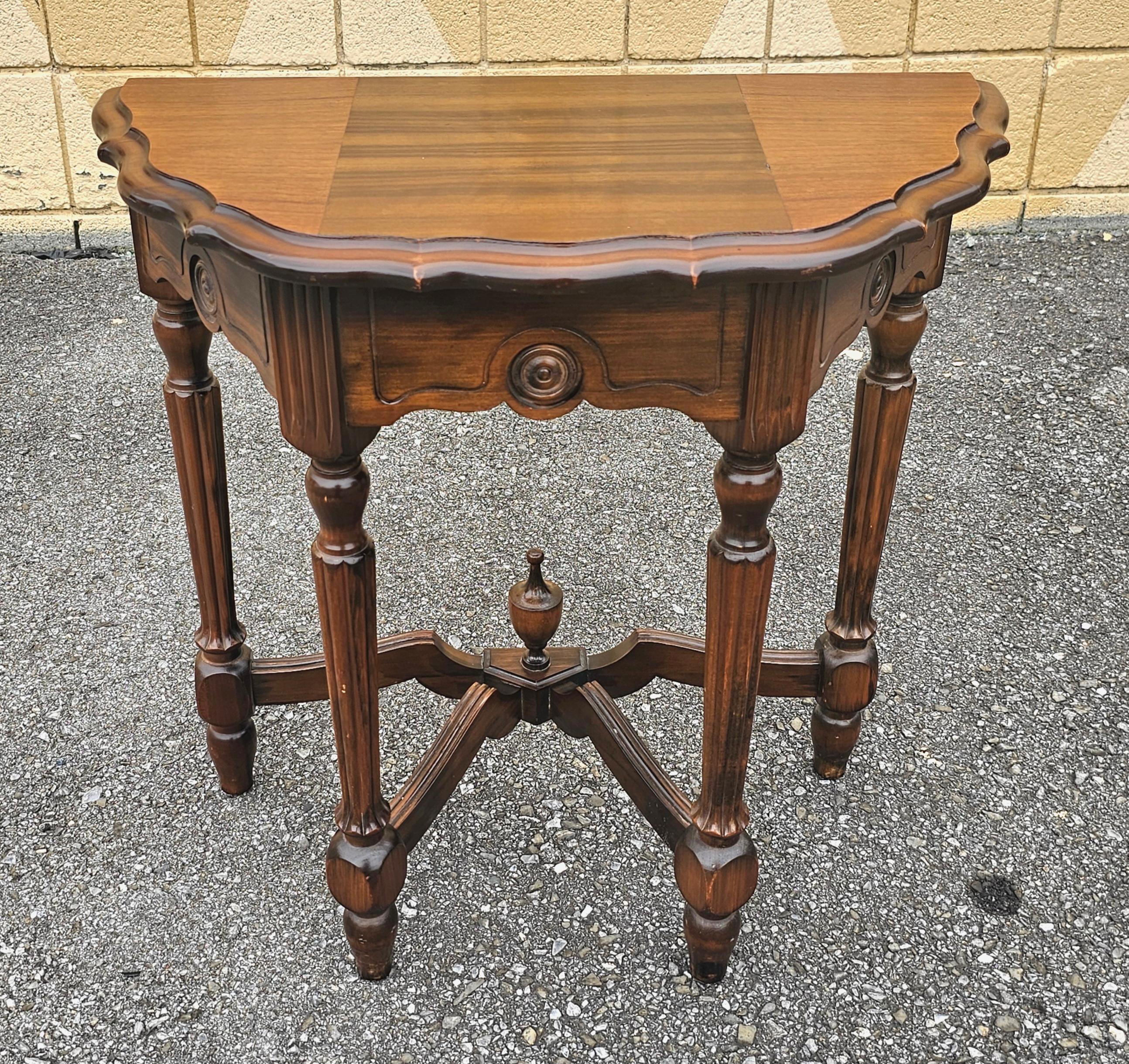 Early 20th Century Edwardian Carved Walnut Stretcher Console Table, Circa 1920s For Sale 4
