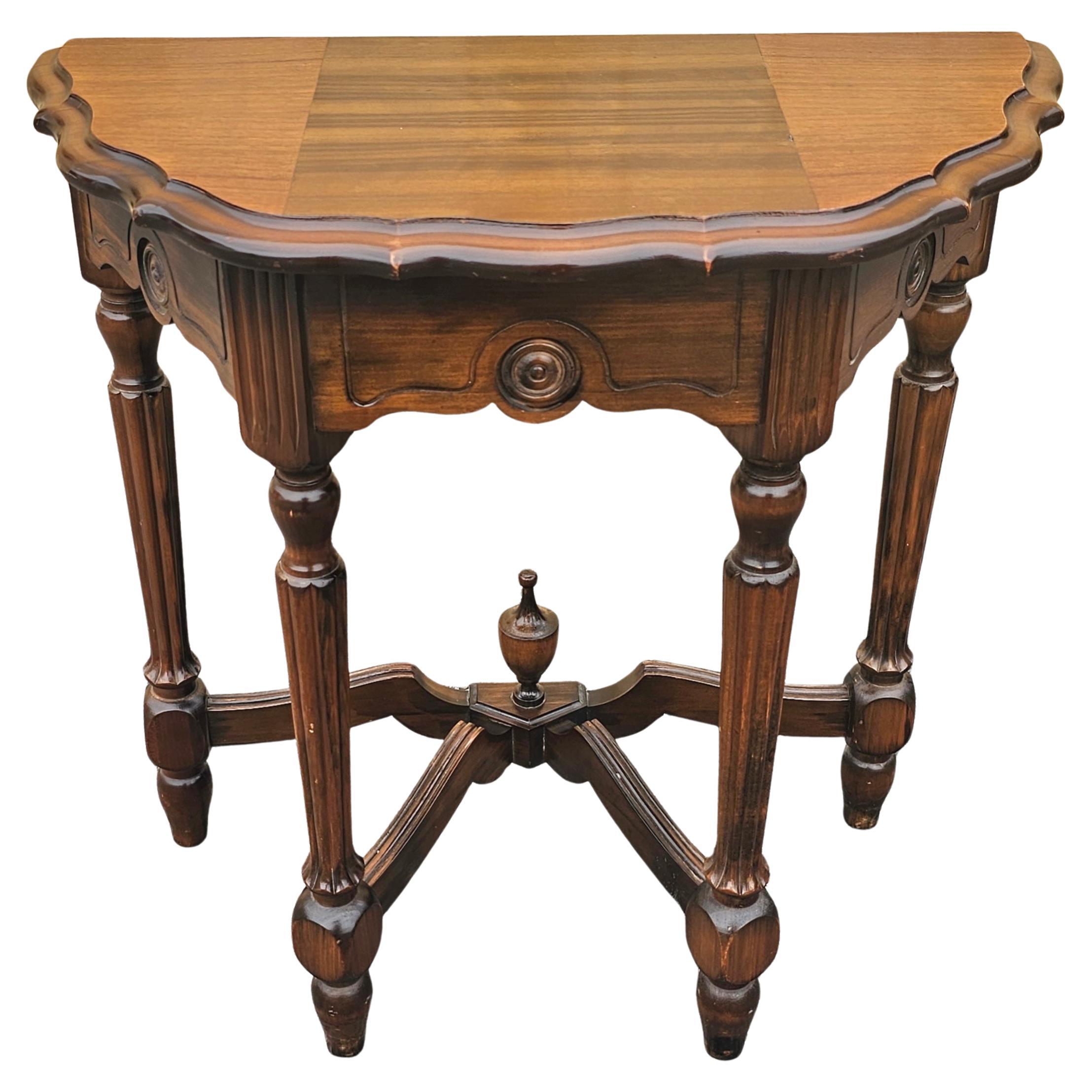 Table console en noyer sculpté édouardienne du début du 20e siècle, vers 1920