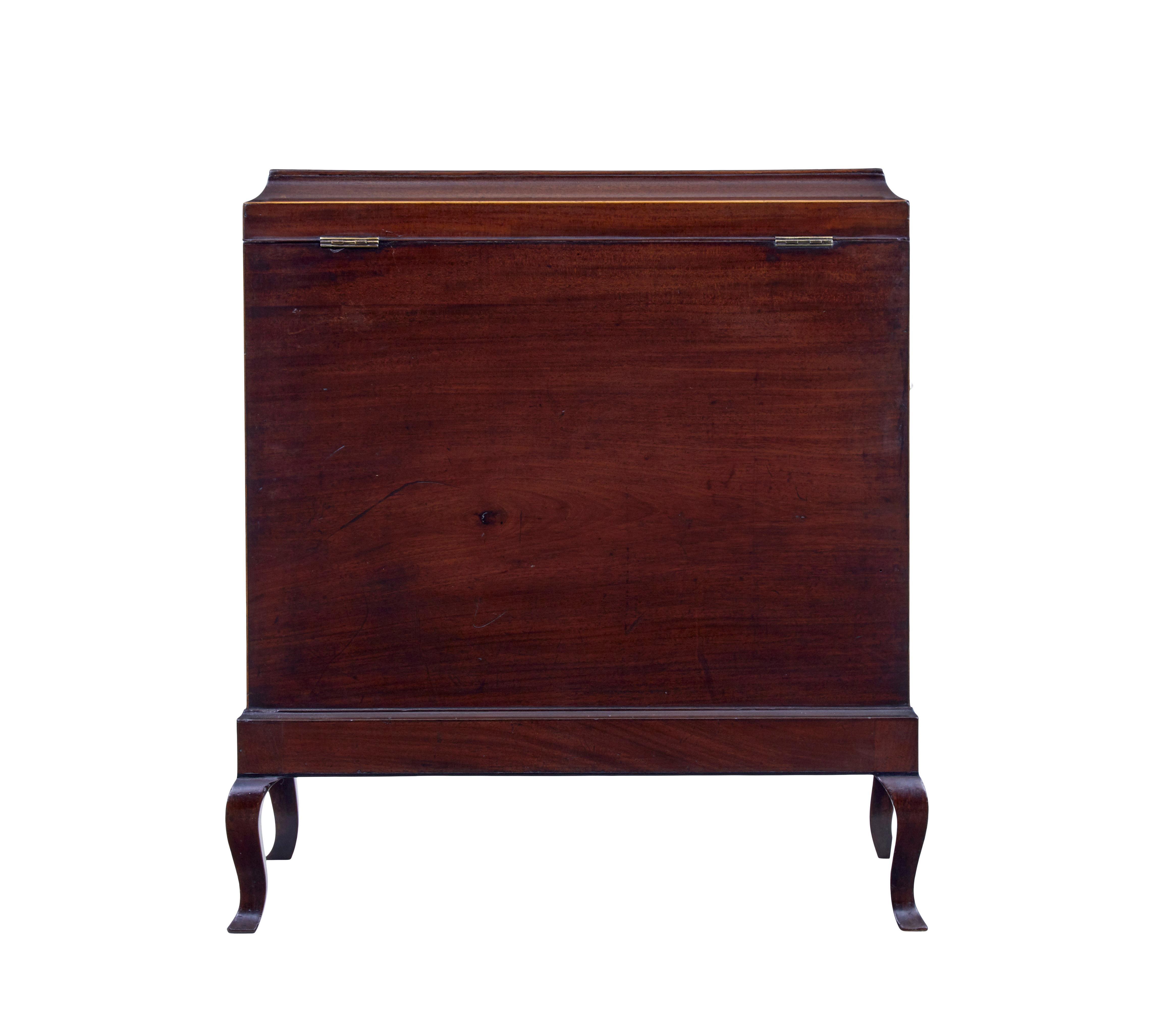 Hand-Crafted Early 20th century Edwardian mahogany inlaid wine cooler For Sale