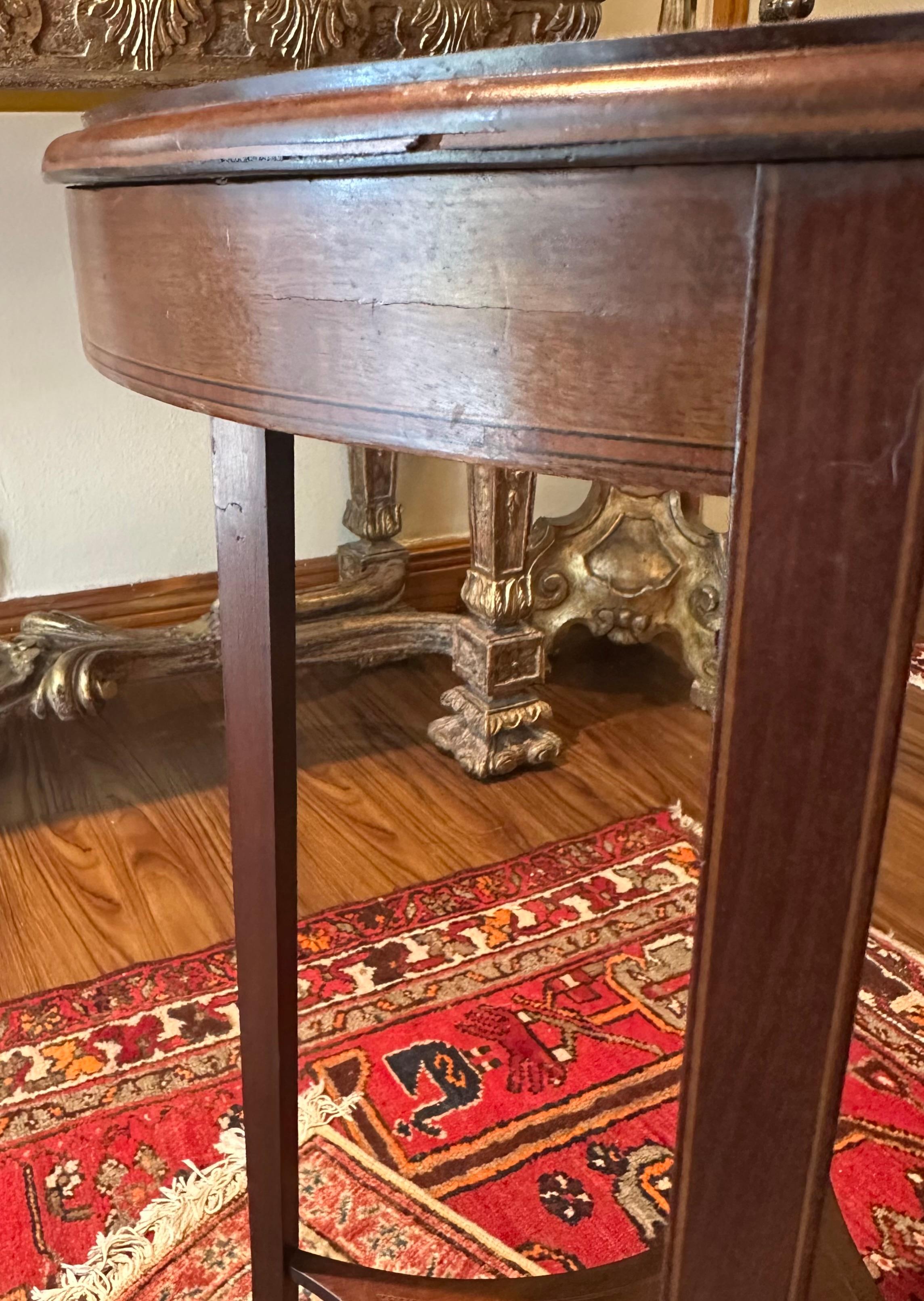 Table d'appoint en marqueterie édouardienne du début du 20e siècle en vente 3