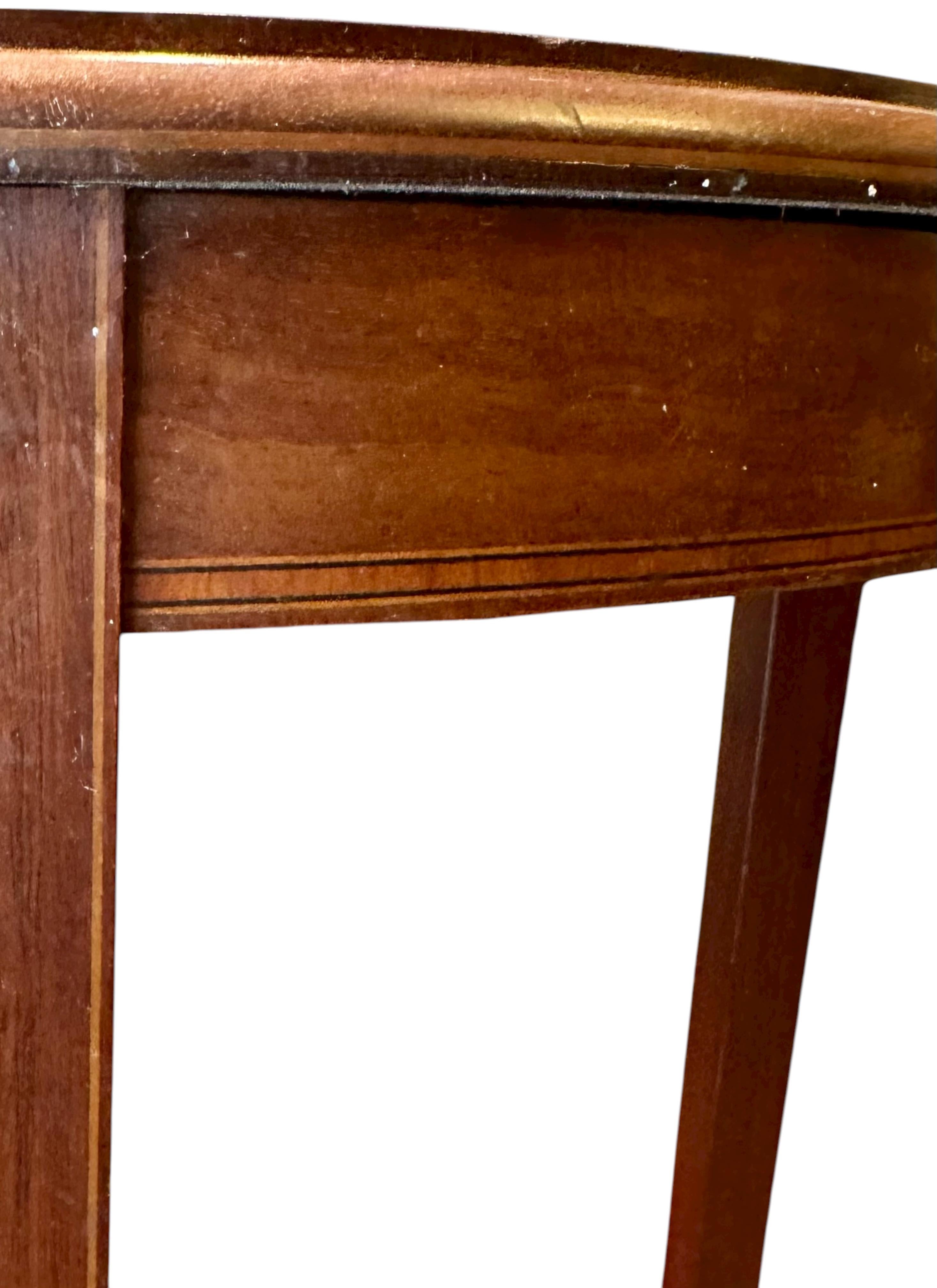 20ième siècle Table d'appoint en marqueterie édouardienne du début du 20e siècle en vente