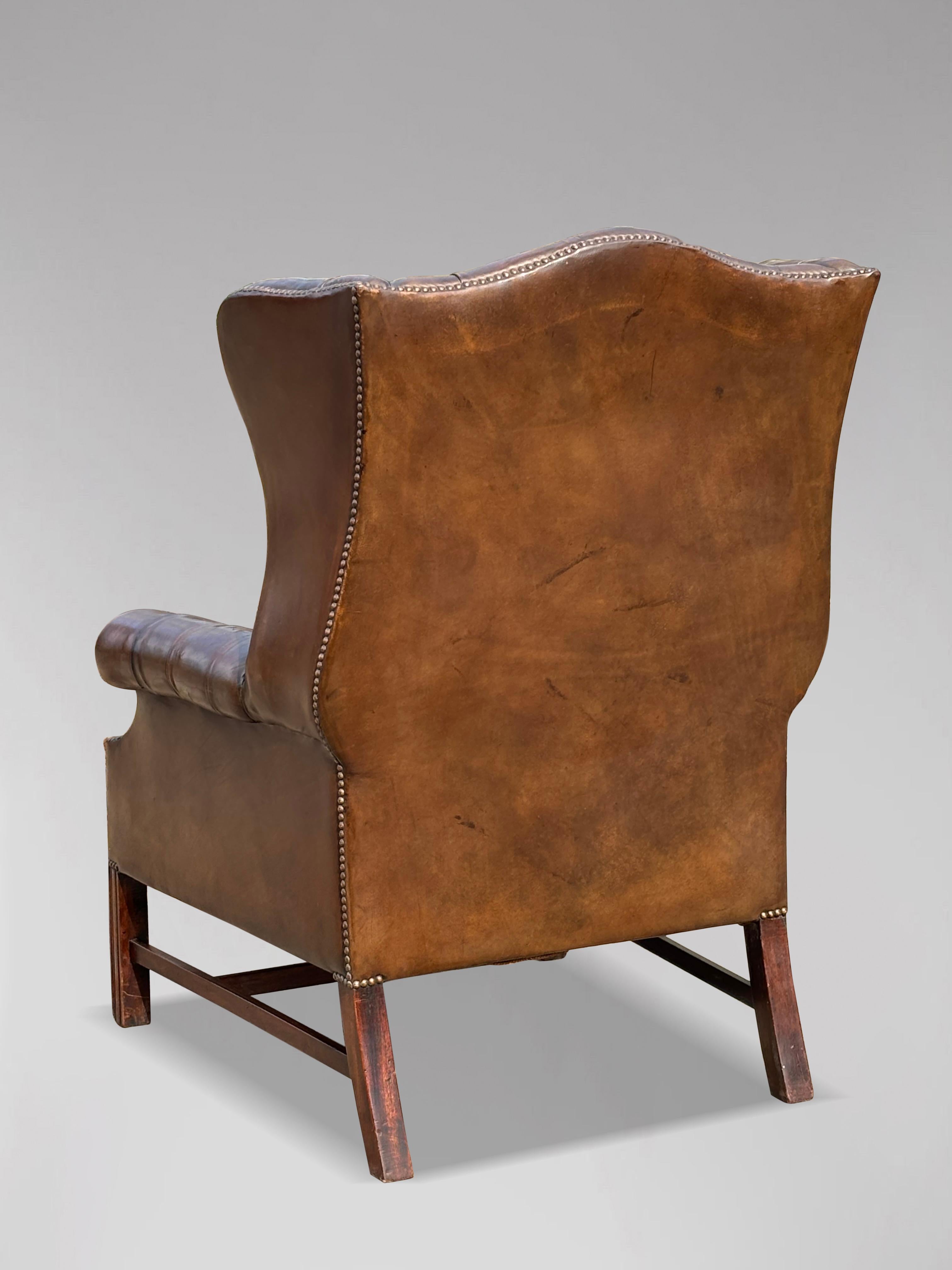 20ième siècle Début du 20e siècle, période édouardienne Fauteuil à oreilles en cuir Brown en vente