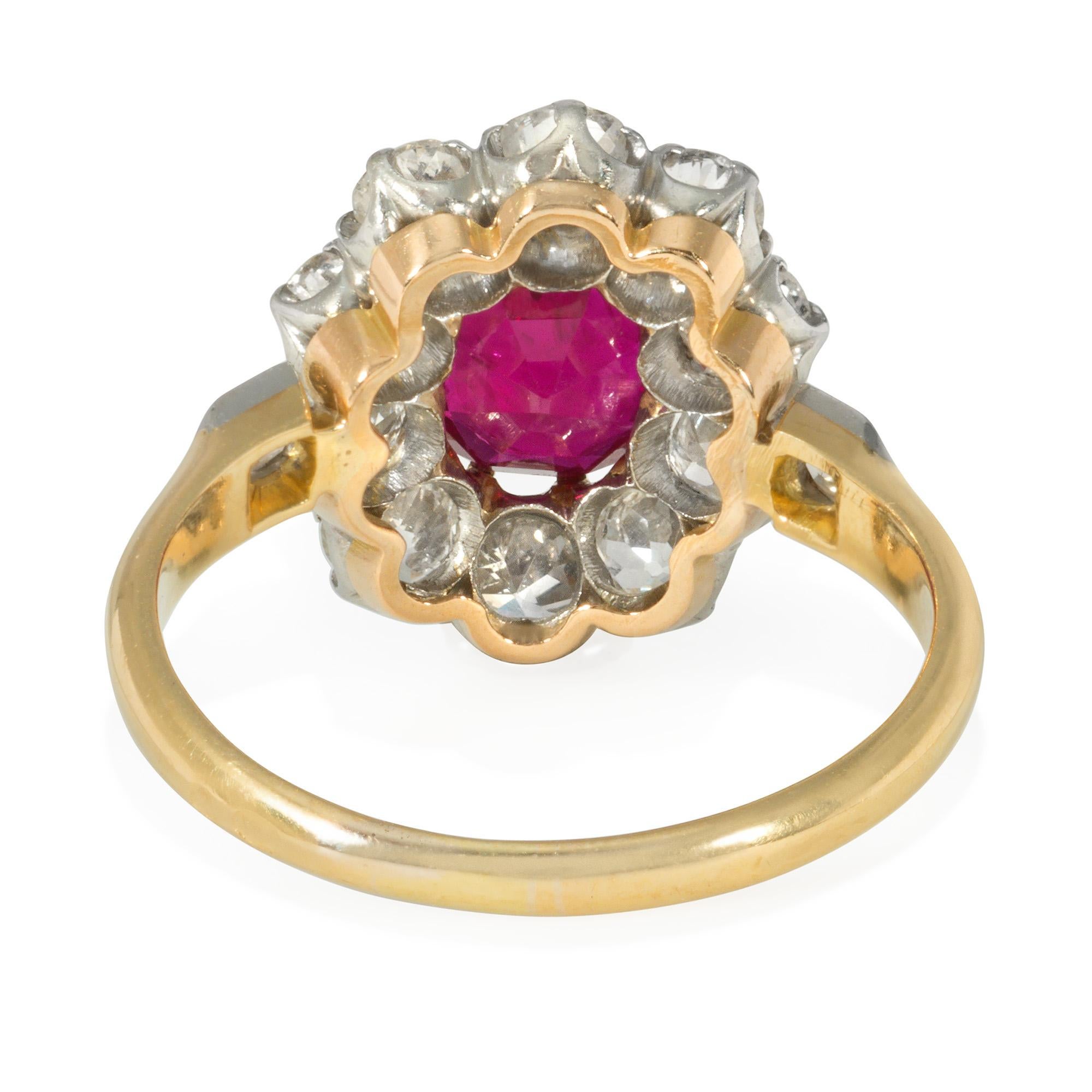 Early 20th Century Edwardian Ruby and Diamond Cluster Ring, No Heat In Good Condition For Sale In New York, NY