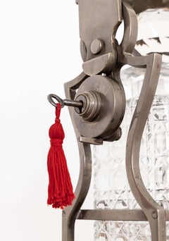 Early 20th Century Edwardian Tantalus Drinks Decanter Set. c.1910