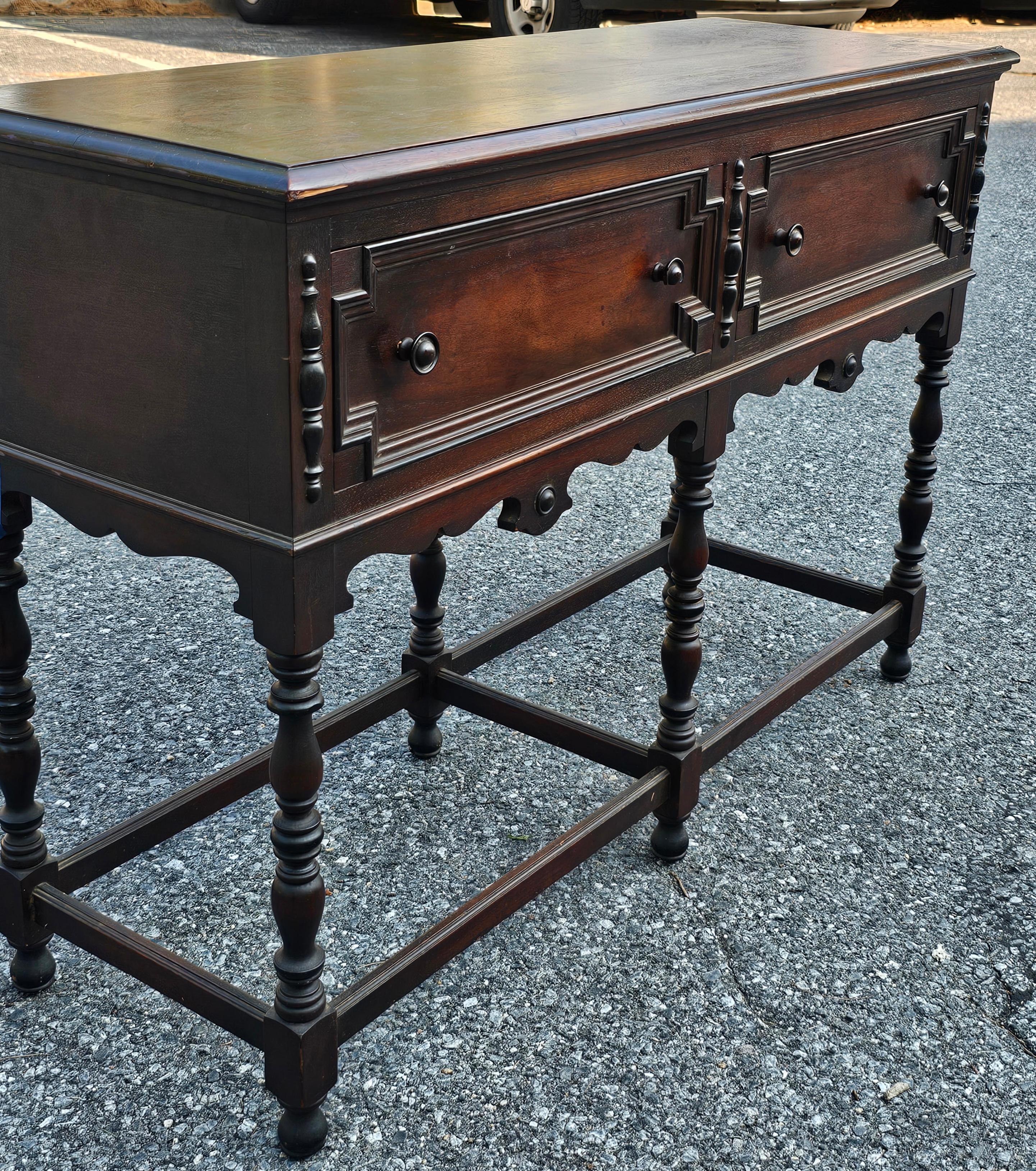 Early 20th Century Edwardian Walnut Hunt Sideboard or Server en vente 2