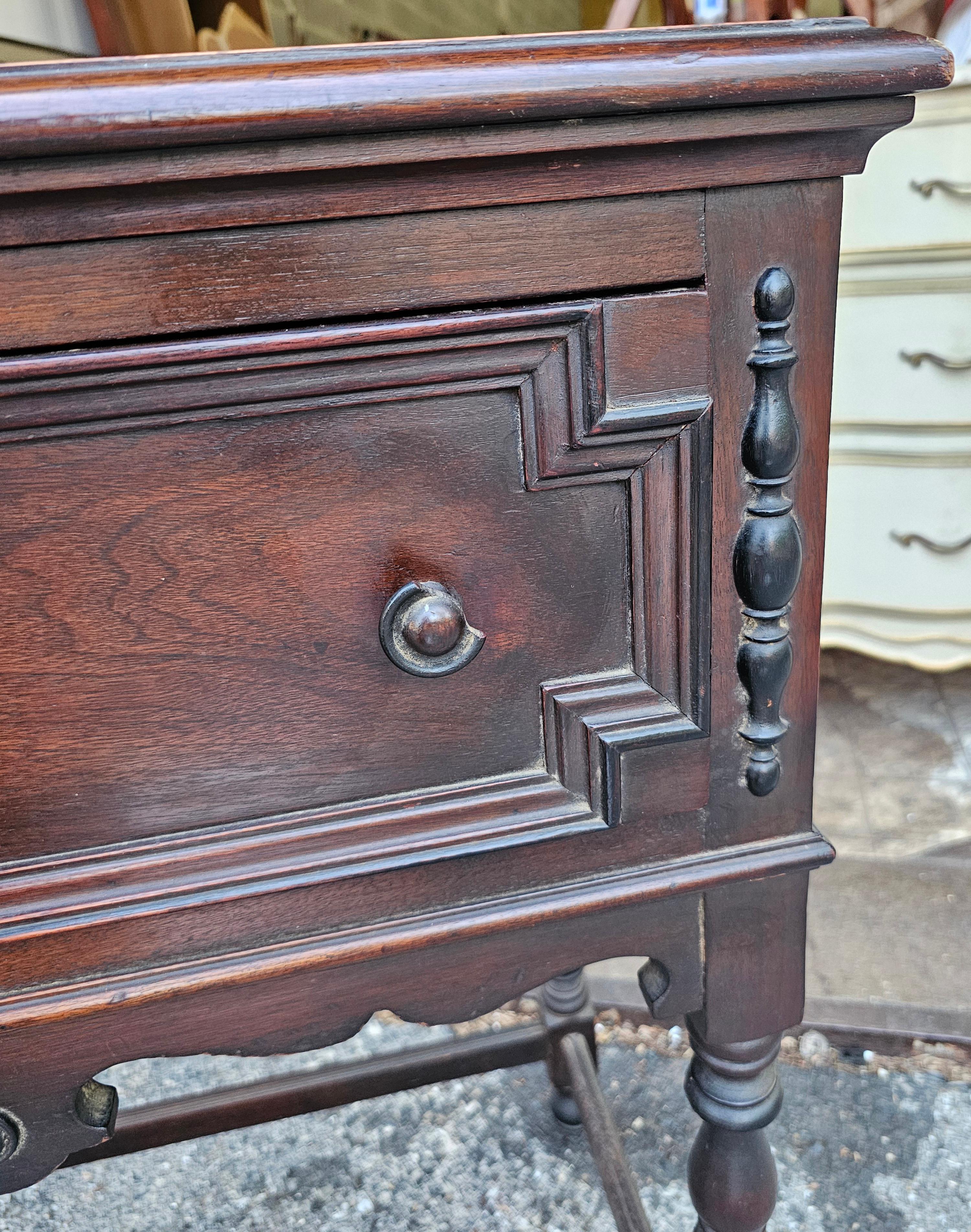 Early 20th Century Edwardian Walnut Hunt Sideboard or Server en vente 5