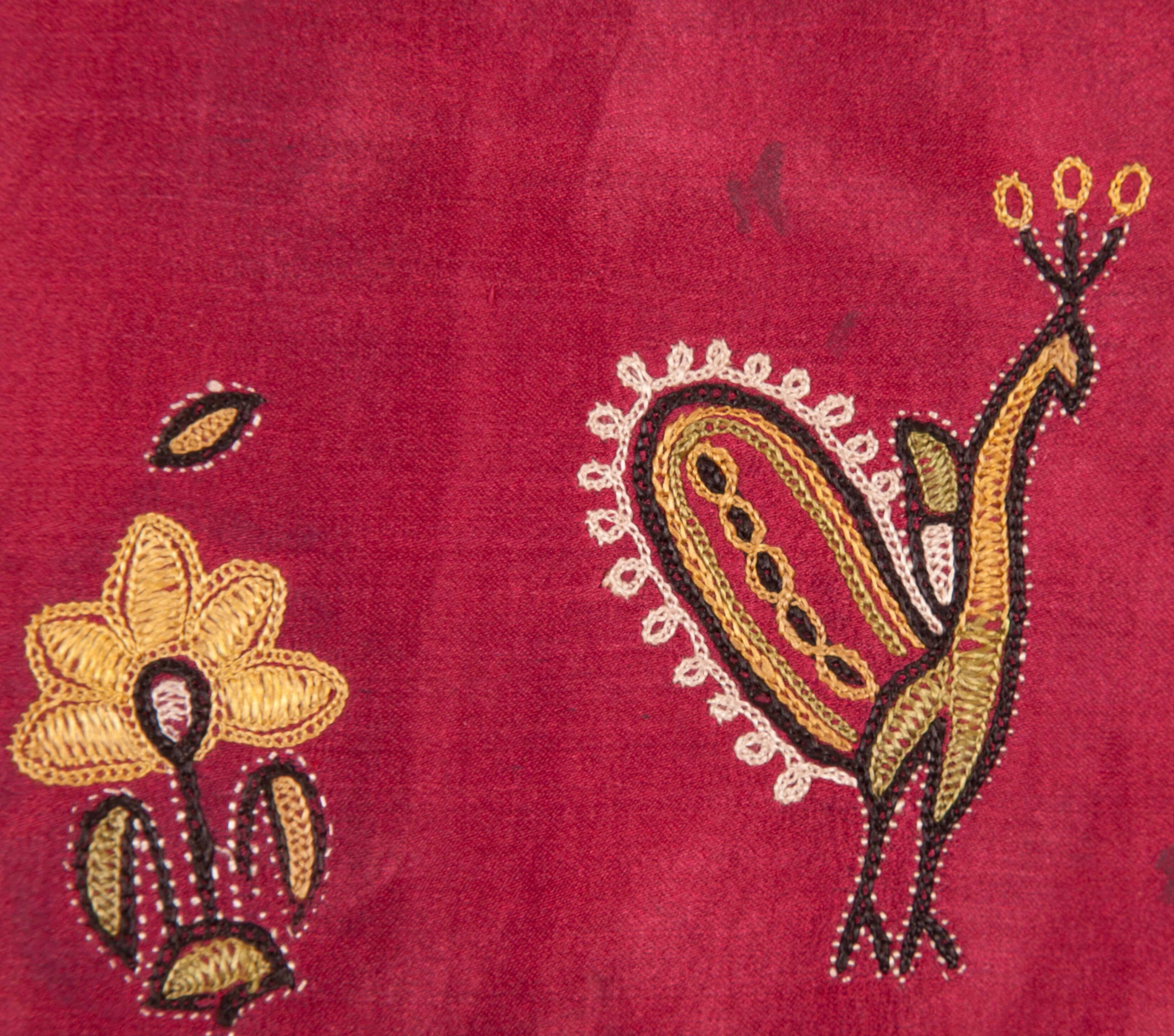 Early 20th Century Embroidered Skirt Panel from Kutch India In Good Condition In Istanbul, TR