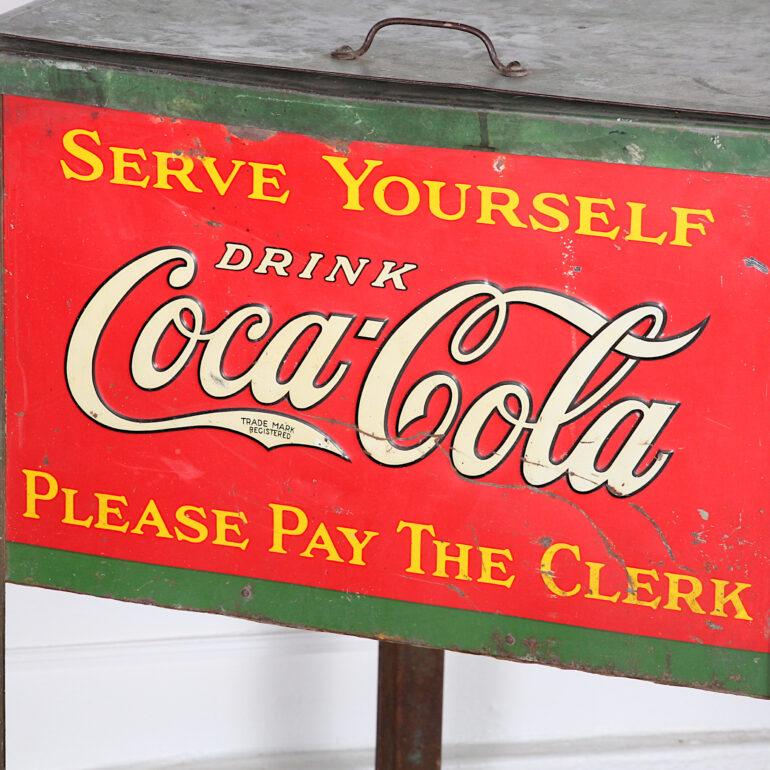 Early 20th Century Enamel Coca-Cola Cooler In Good Condition In Vancouver, British Columbia