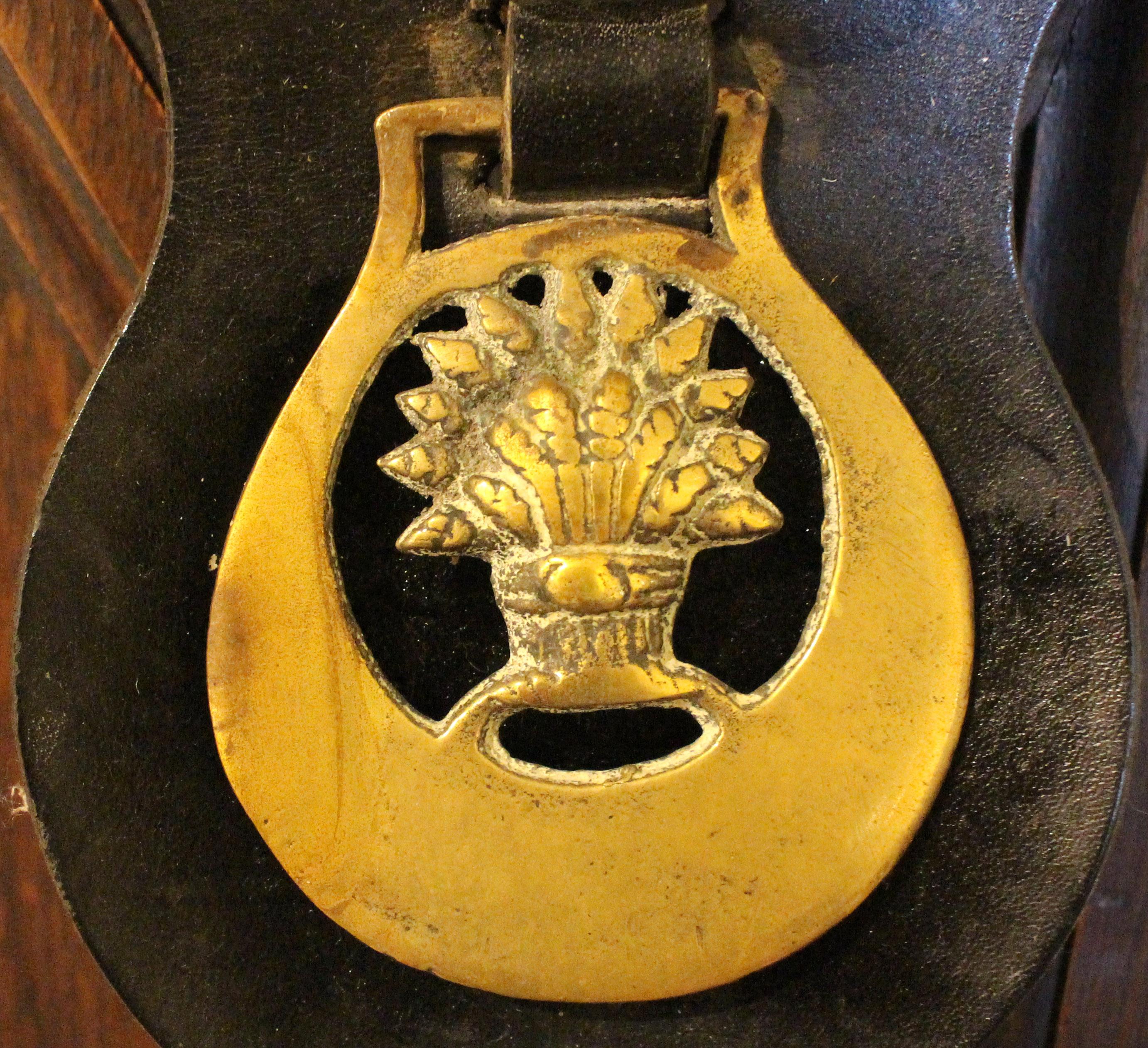Early 20th Century English 6-Brass Leather Horse Strap For Sale 4