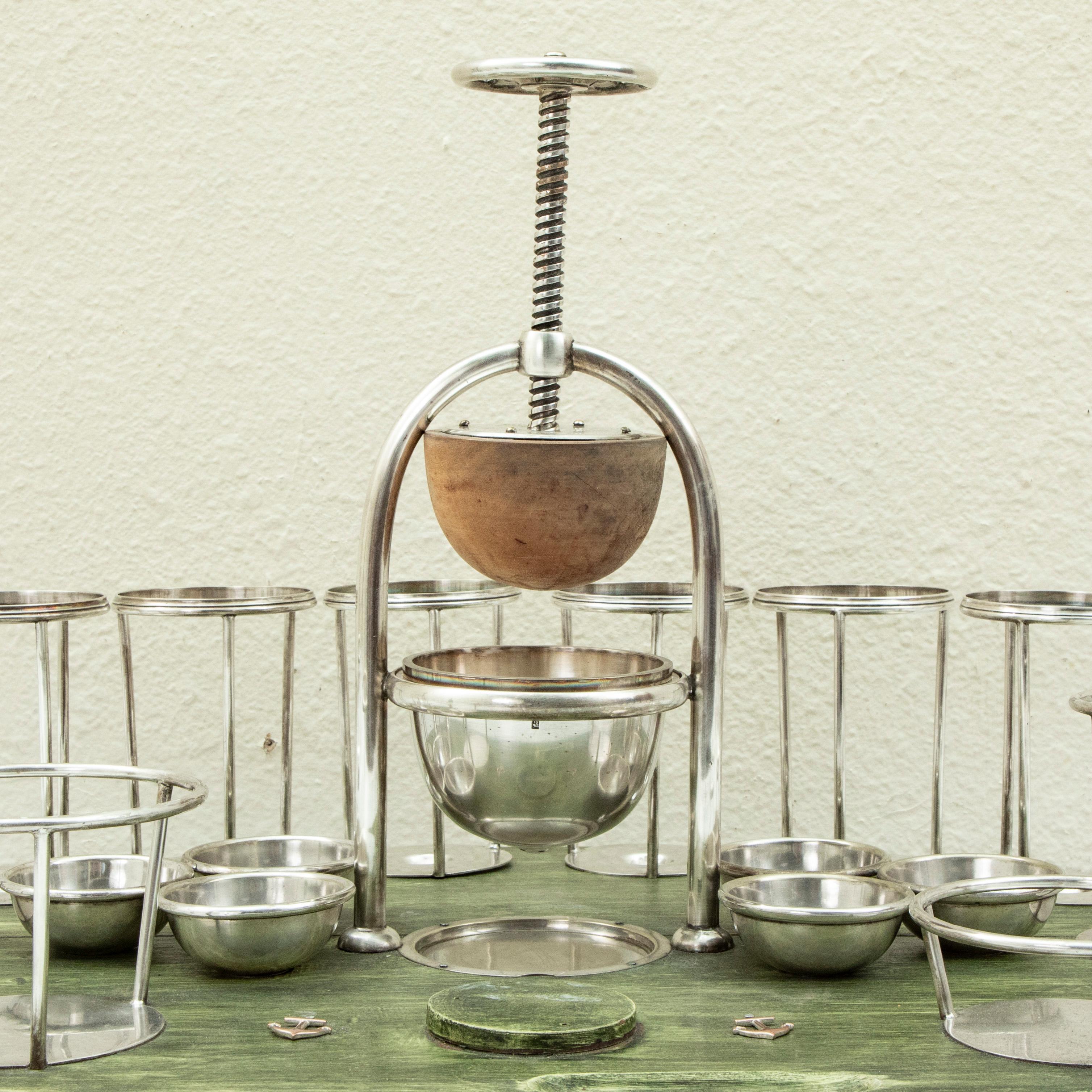 Early 20th Century English Art Deco Period Silver Plate Yacht Cocktail Service For Sale 11