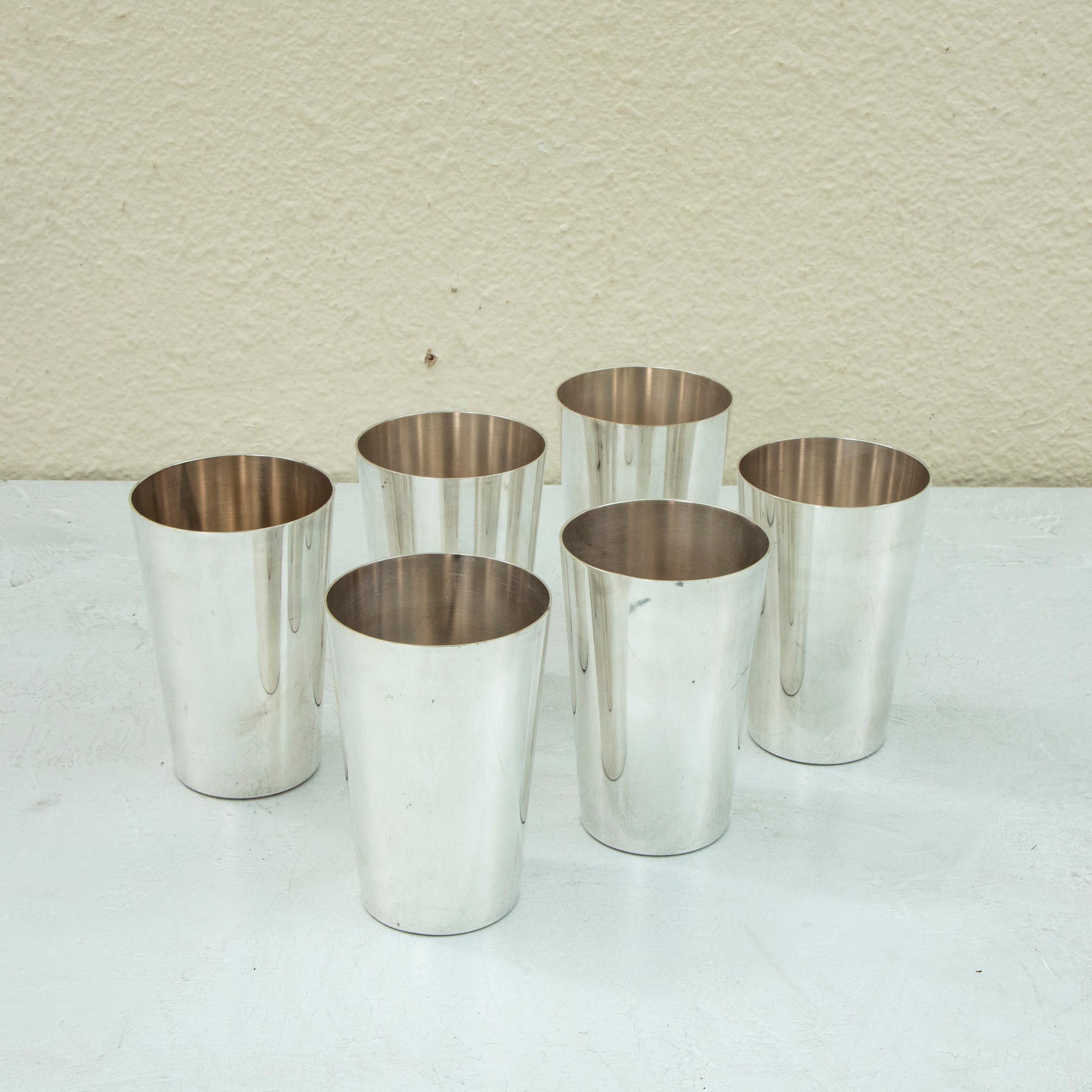 Early 20th Century English Art Deco Period Silver Plate Yacht Cocktail Service For Sale 15