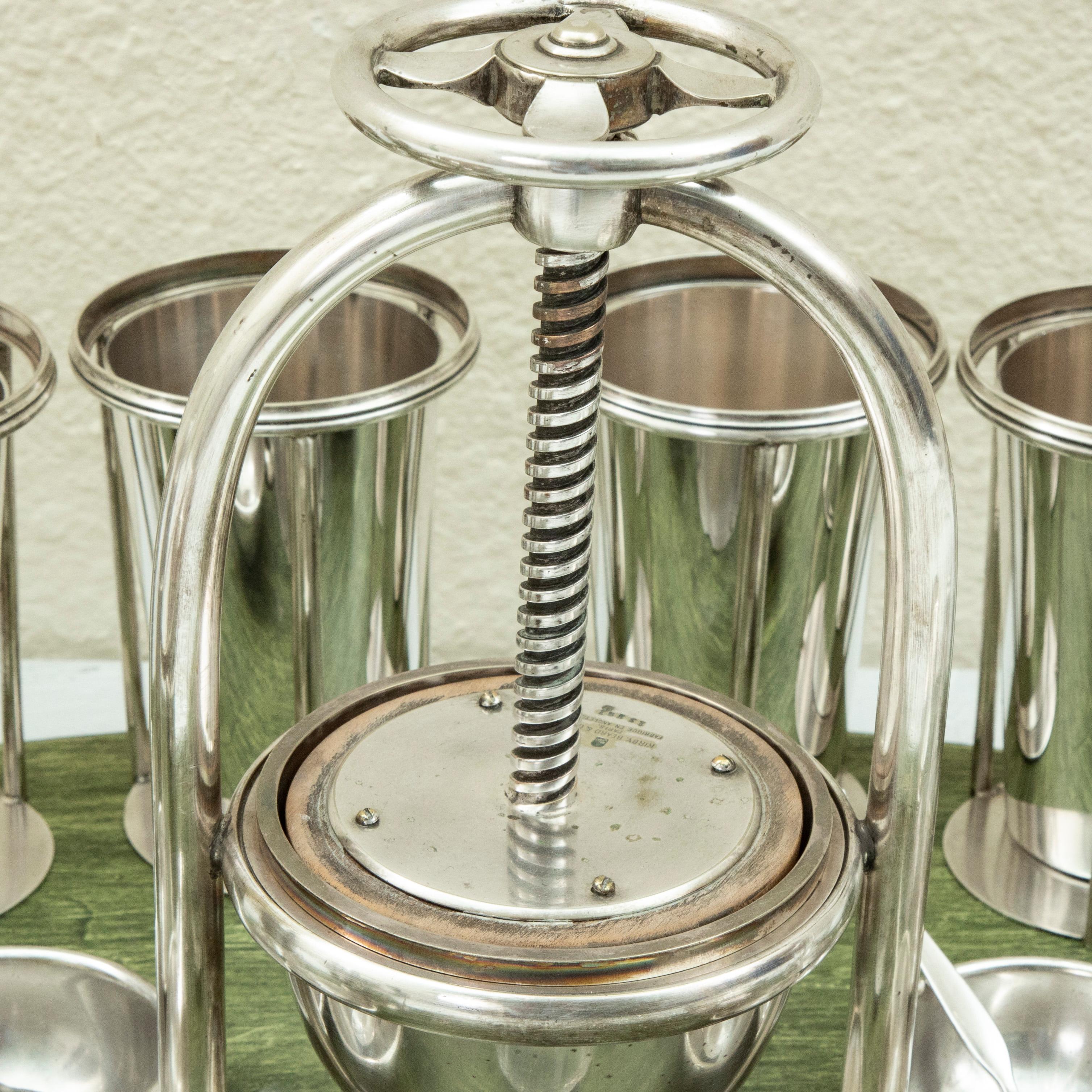 Early 20th Century English Art Deco Period Silver Plate Yacht Cocktail Service In Good Condition For Sale In Fayetteville, AR
