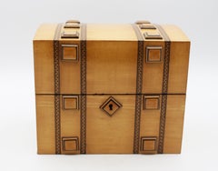 Early 20th Century English Arts & Crafts to Art Deco Satinwood Box