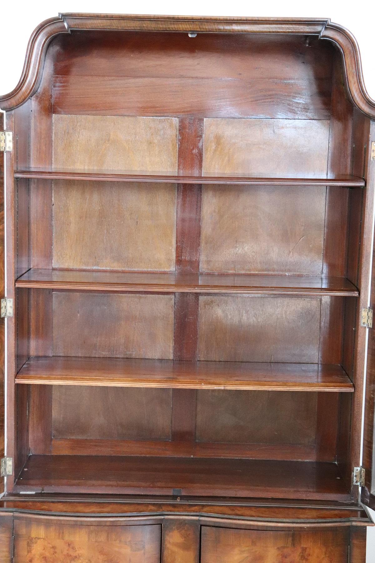 Early 20th Century English Bookcase in Briar Walnut Wood 4