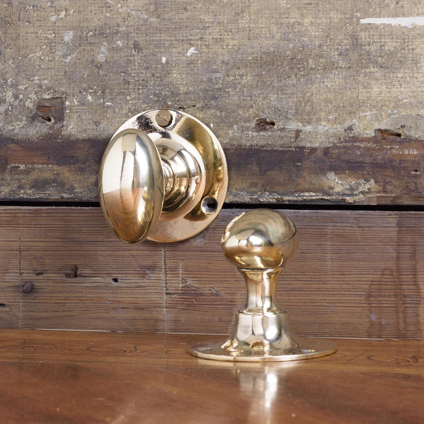 Early 20th Century English Brass Oval Door Knobs 1