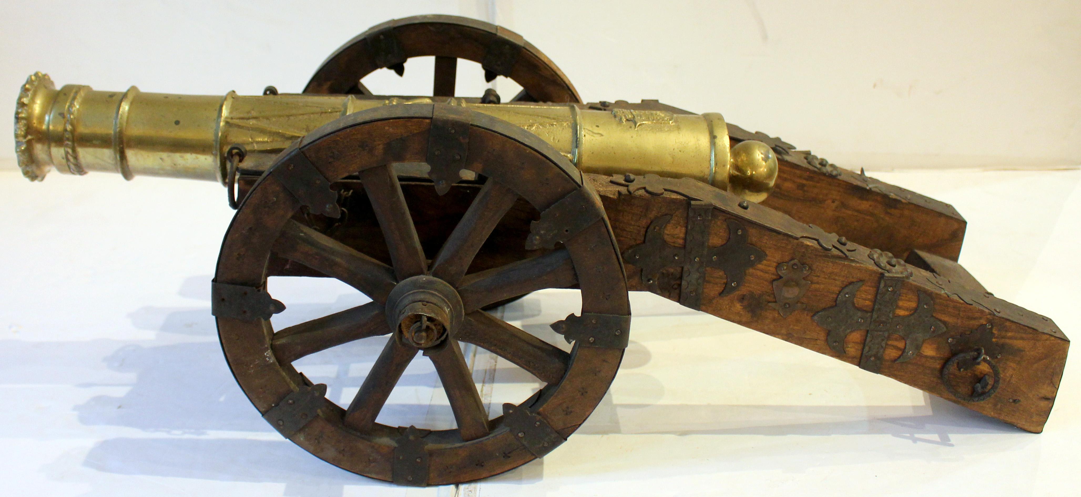 Inglese Modello di cannone in bronzo inglese dell'inizio del XX secolo in vendita