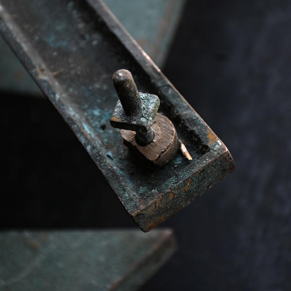 Lettres en bronze anglaises du début du 20e siècle en vente 5