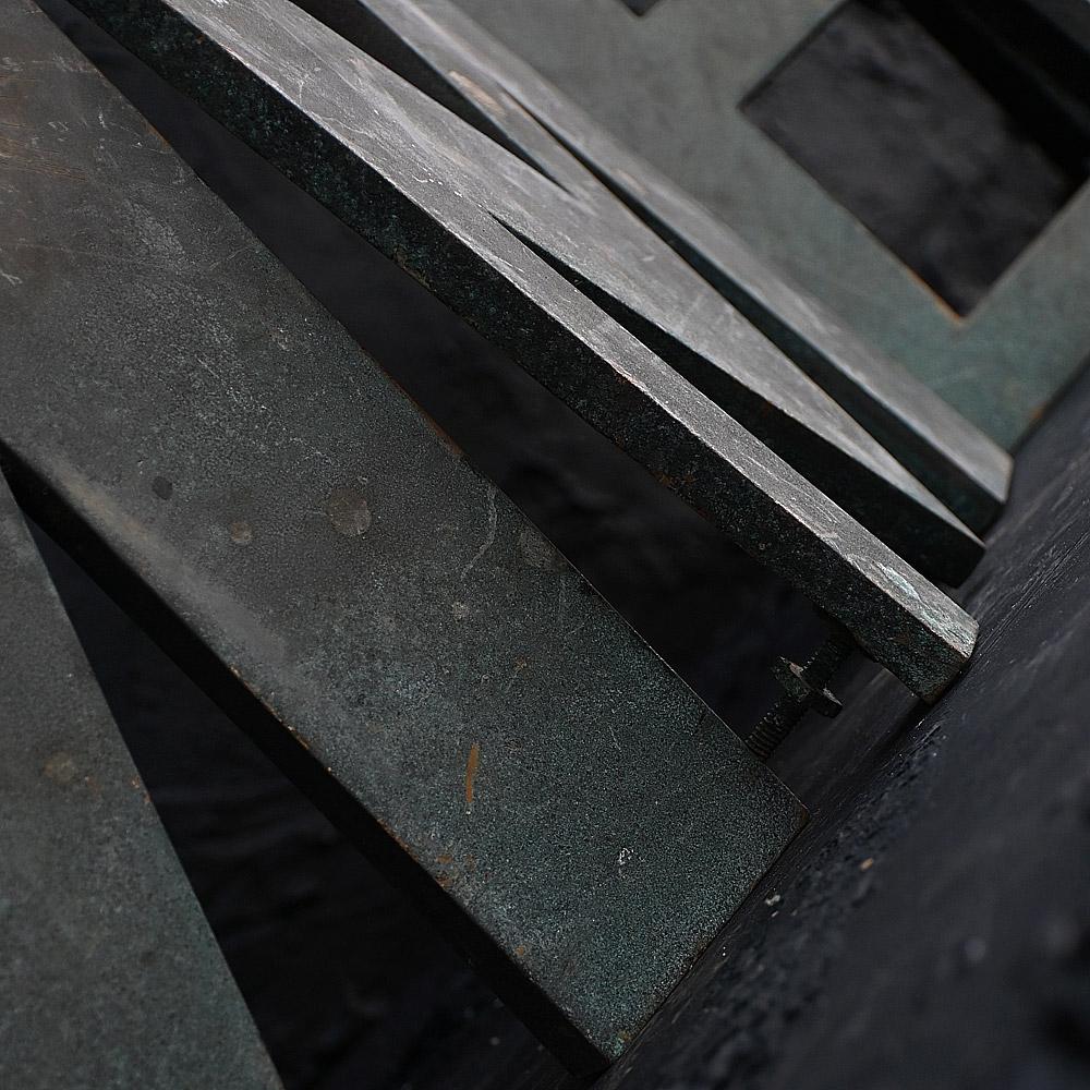 Lettres en bronze anglaises du début du 20e siècle Bon état - En vente à London, GB