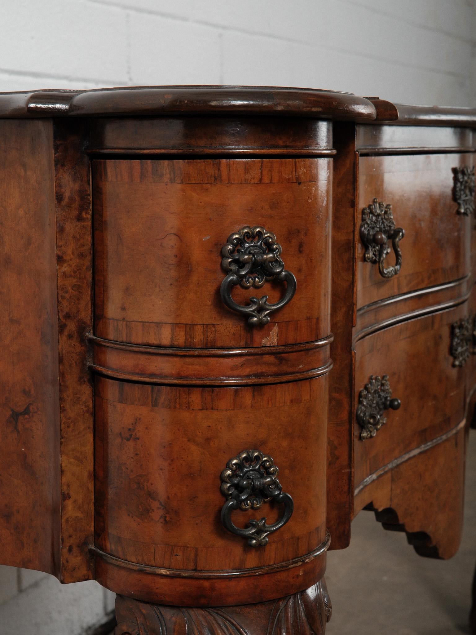 Early 20th Century English Burl Walnut Chippendale-Style Lowboy Ball-and-Claw For Sale 3