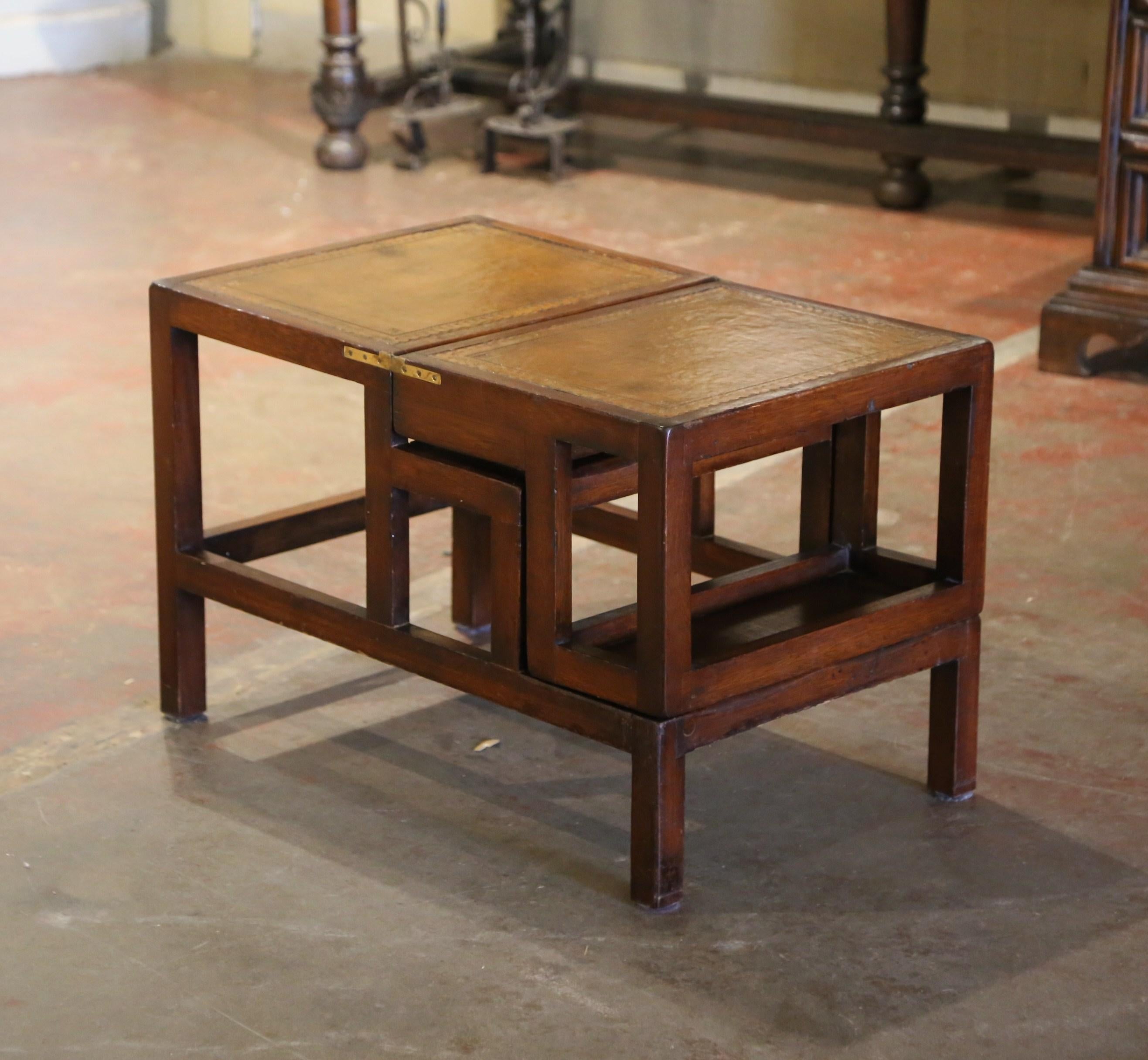 Early 20th Century English Carved Walnut Coffee Table and Folding Step Ladder In Excellent Condition In Dallas, TX