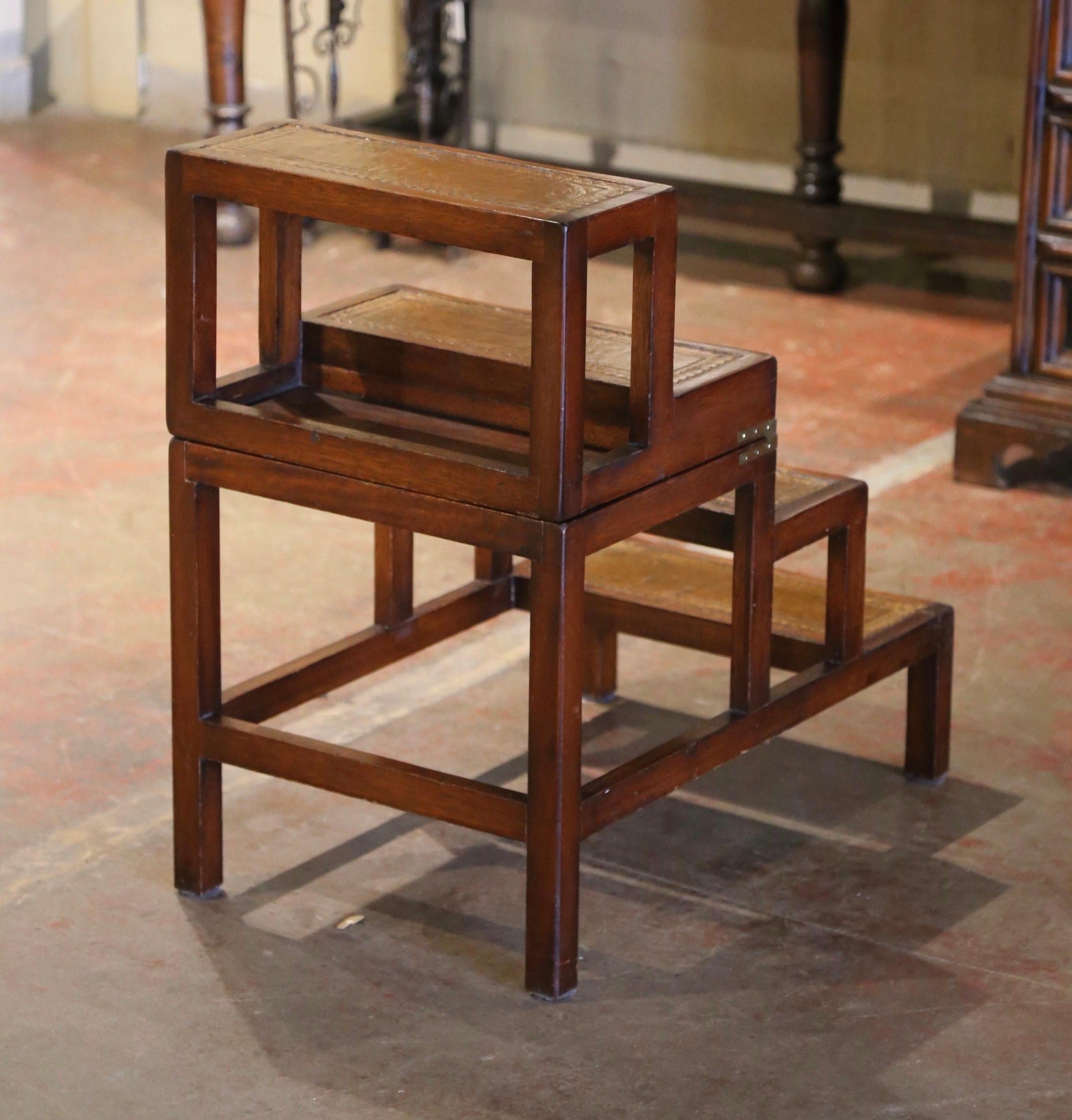 Early 20th Century English Carved Walnut Coffee Table and Folding Step Ladder 2
