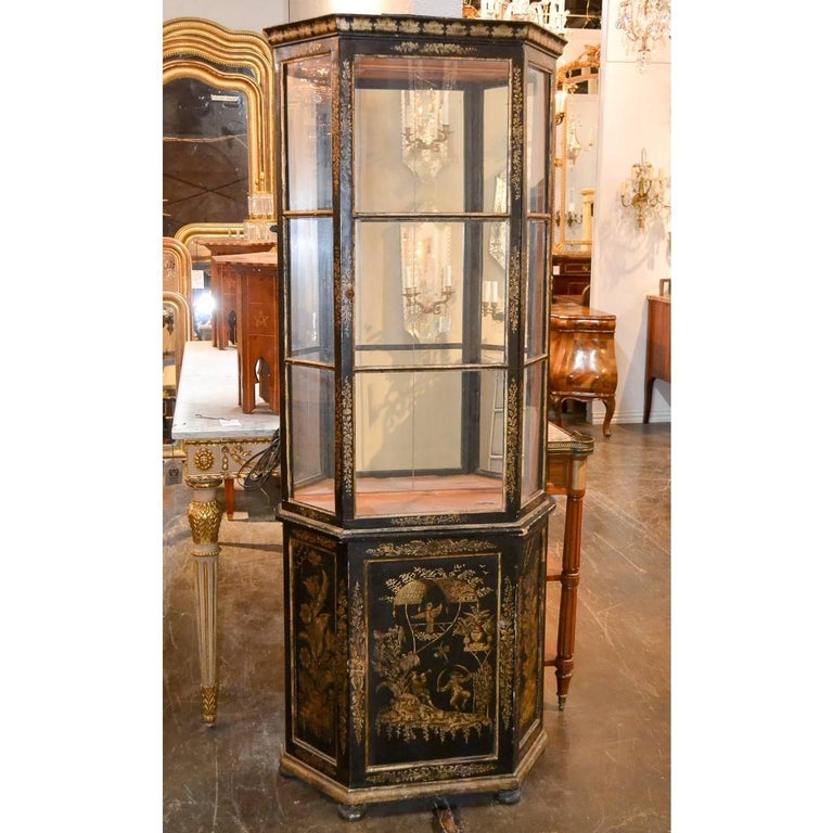 Early 20th Century English Chinoiserie Decorated Display Cabinet