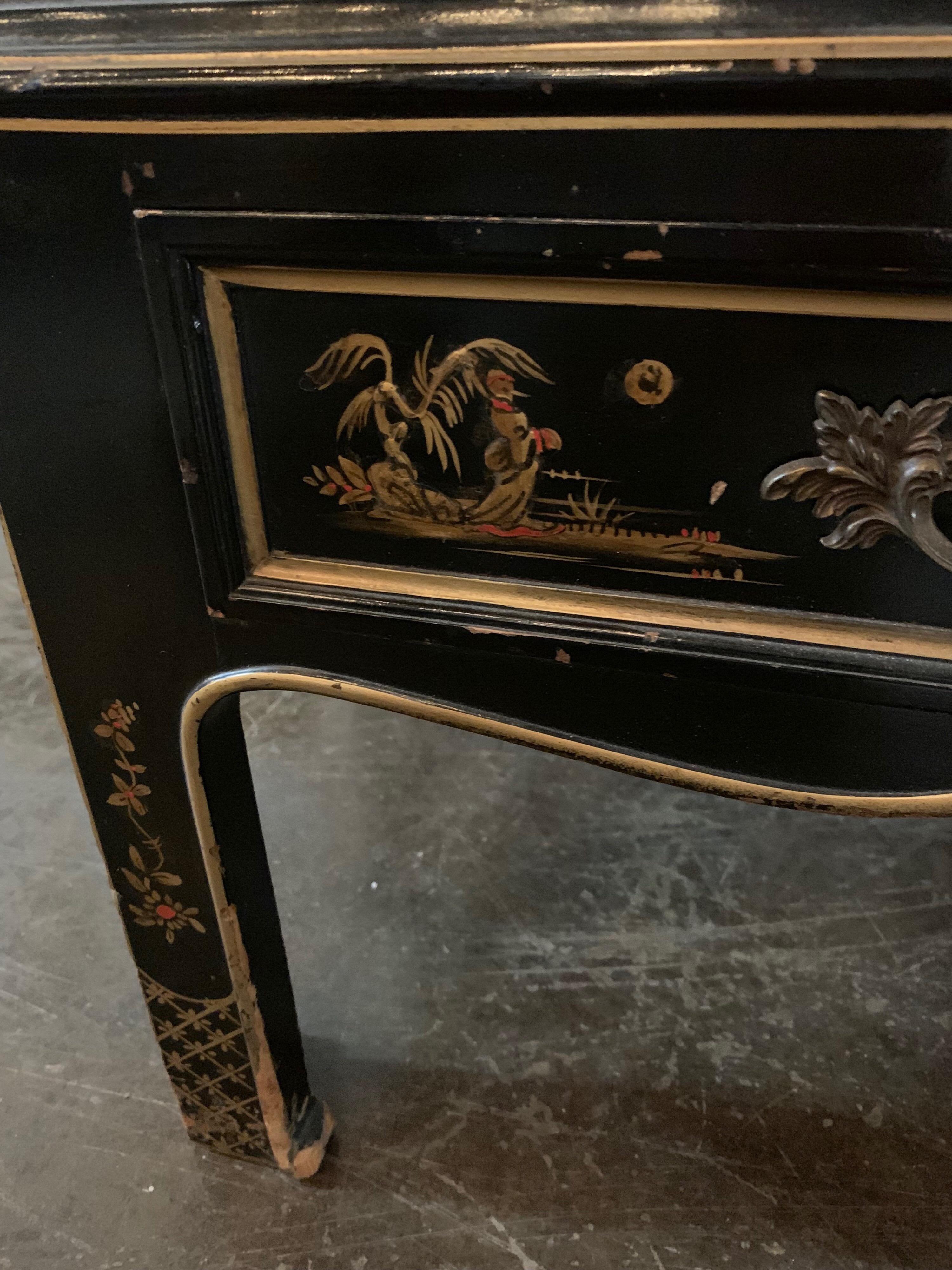 Early 20th Century English Chinoiserie Low Table In Good Condition In Dallas, TX