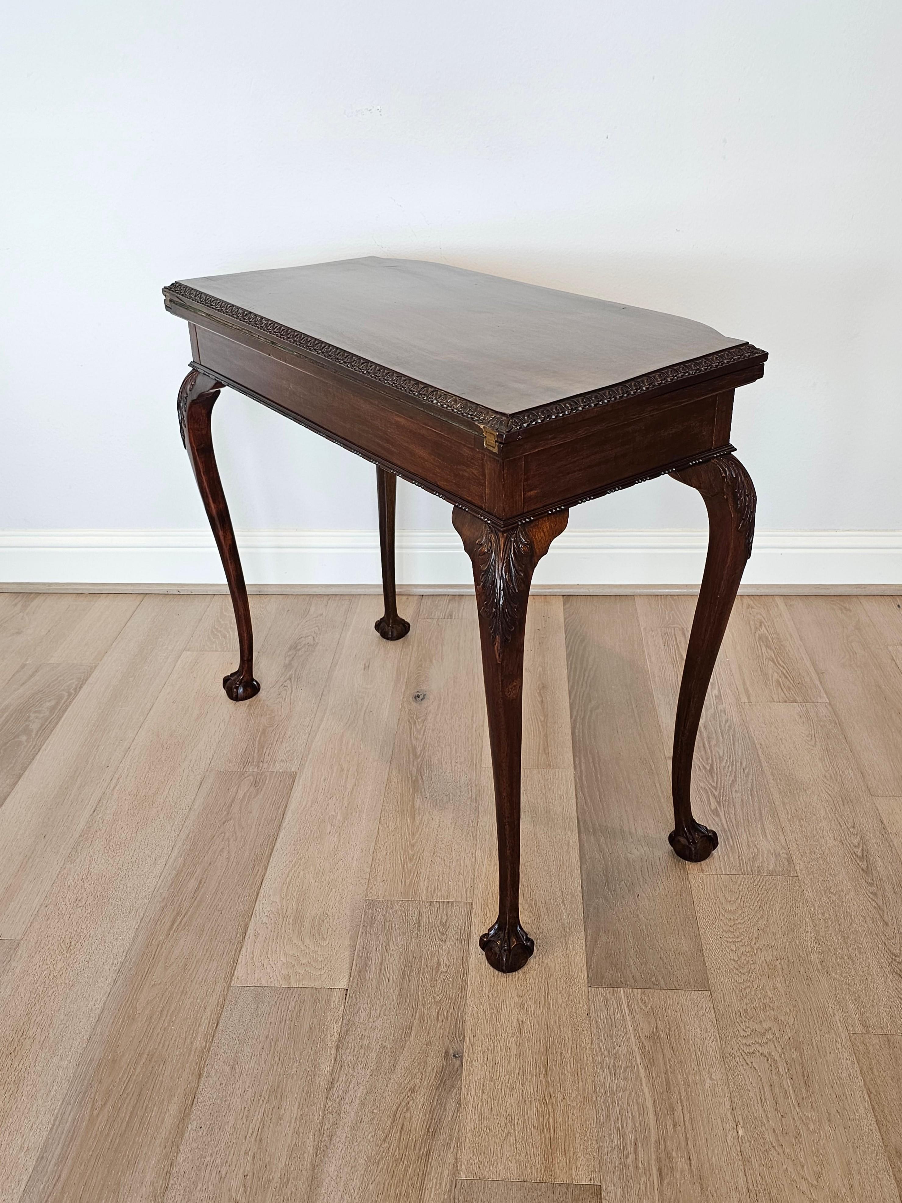 Englischer Konsolen-Spieltisch aus Mahagoni im Chippendale-Stil des frühen 20. Jahrhunderts  im Angebot 7