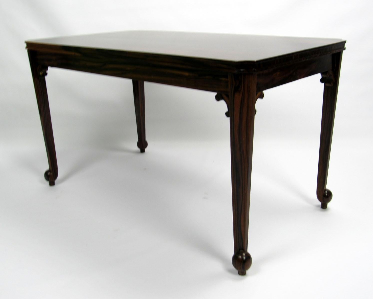 Early 20th Century English Cocktail Table For Sale 2