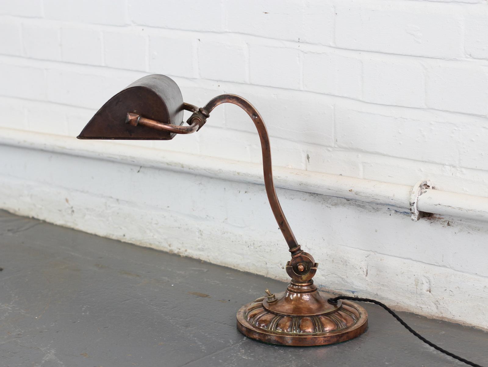 Early 20th Century English Copper Desk Lamp, circa 1910 2