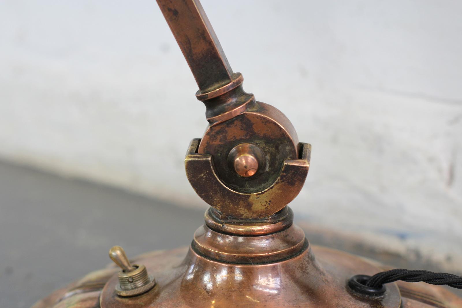 Early 20th Century English Copper Desk Lamp, circa 1910 4