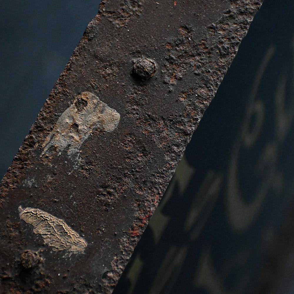 Insegna commerciale inglese bifacciale per sarti dei primi del Novecento In condizioni discrete a London, GB