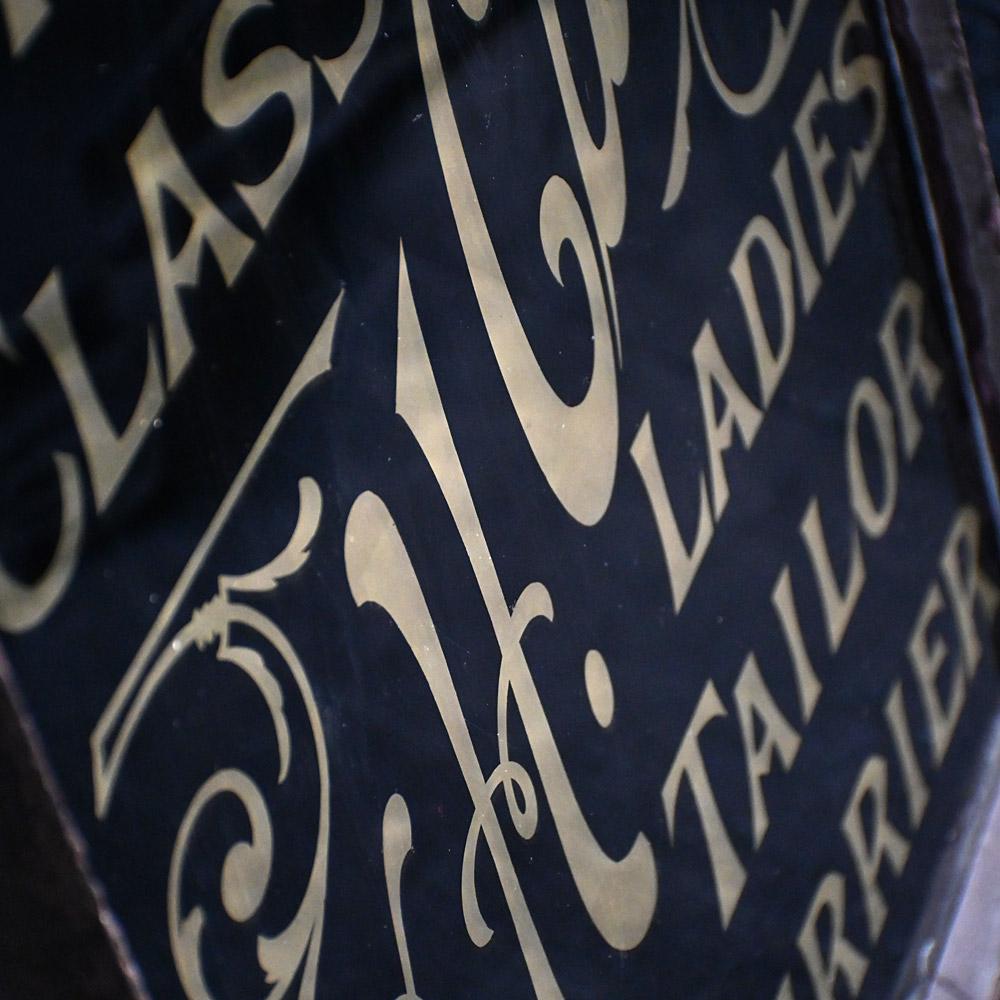 Vetro Insegna commerciale inglese bifacciale per sarti dei primi del Novecento