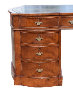 Early 20th Century English Edwardian Burr Walnut Partners Desk