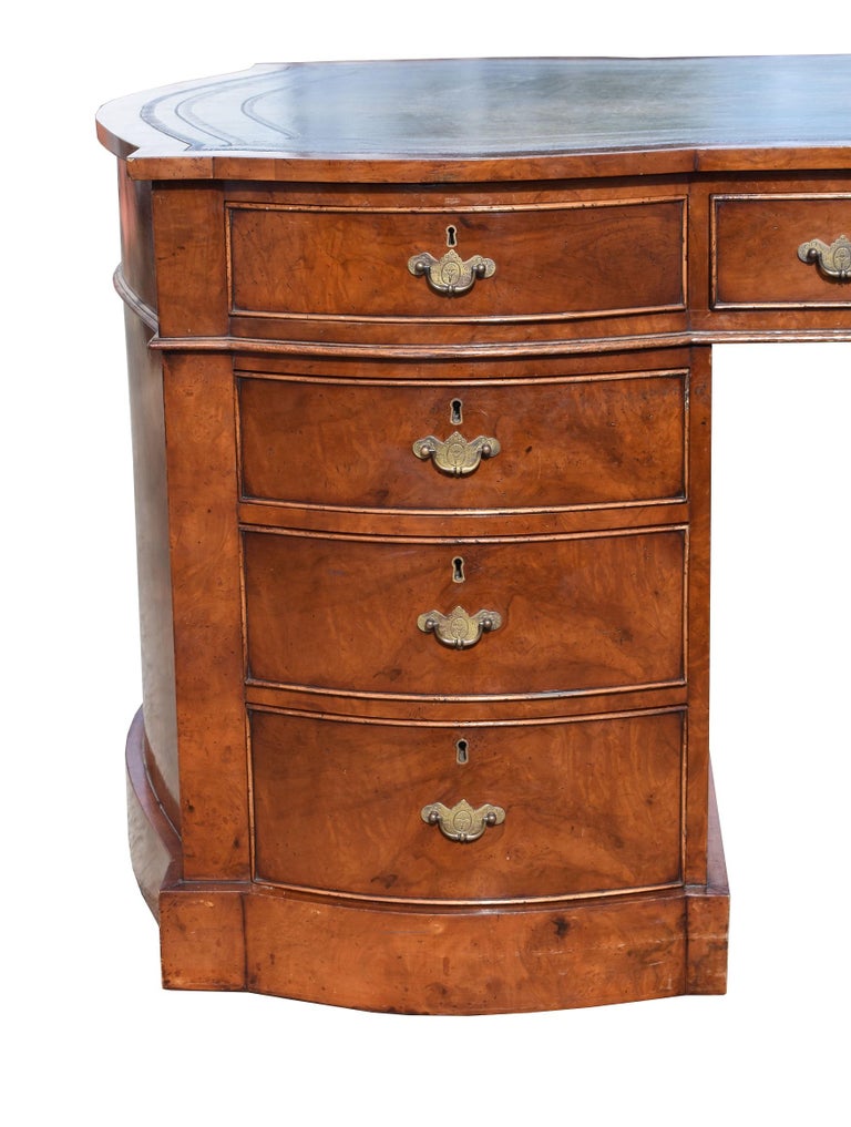 Early 20th Century English Edwardian Burr Walnut Partners Desk For