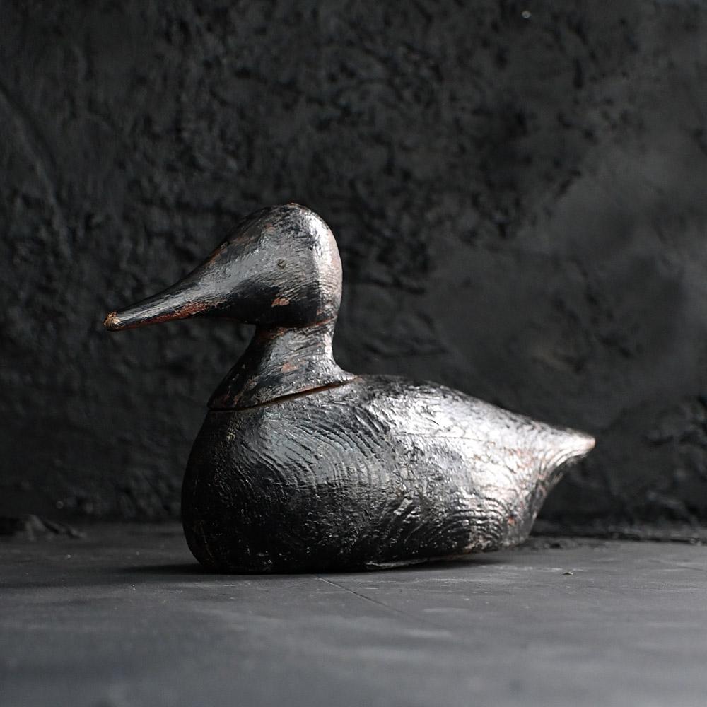 Early 20th century English estate made decoy duck. In Good Condition For Sale In London, GB