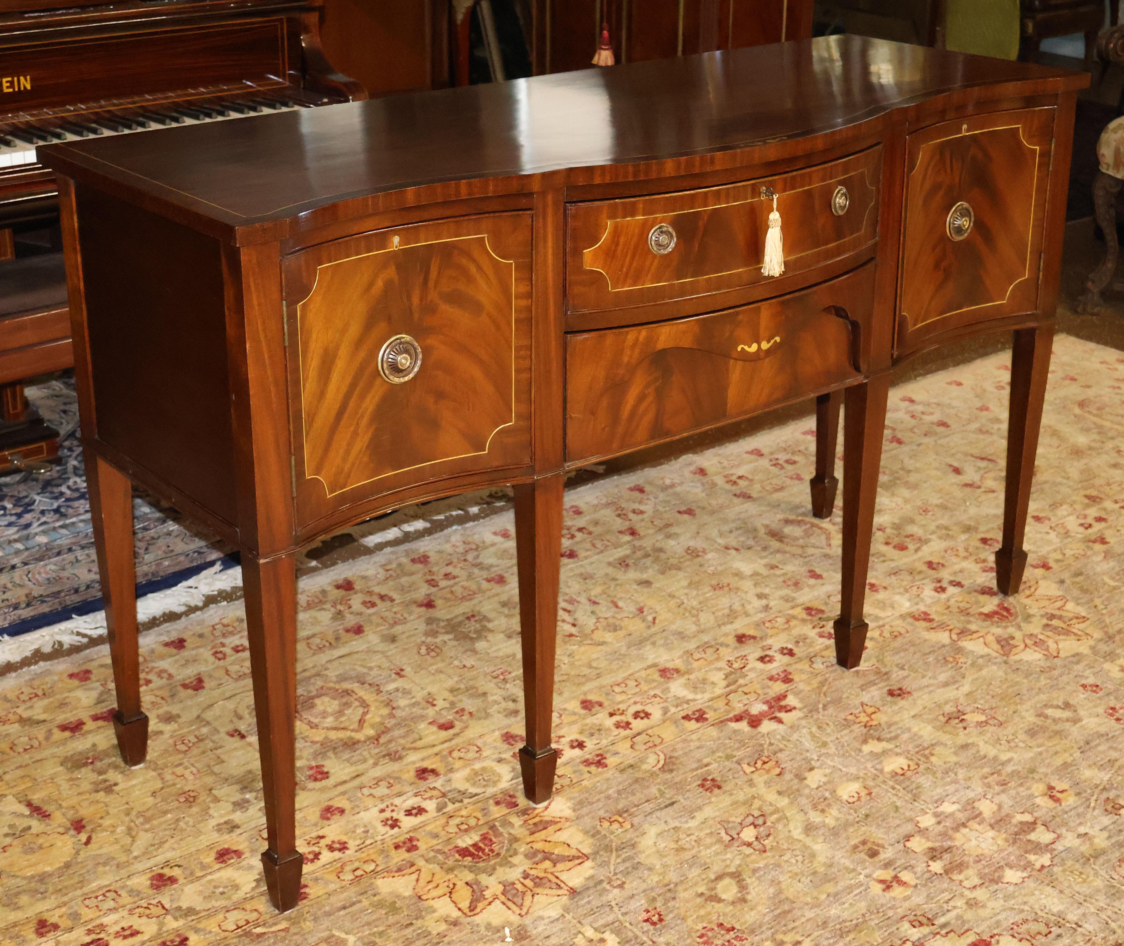 Early 20th Century English Flame Mahogany Federal Style Sideboard  2