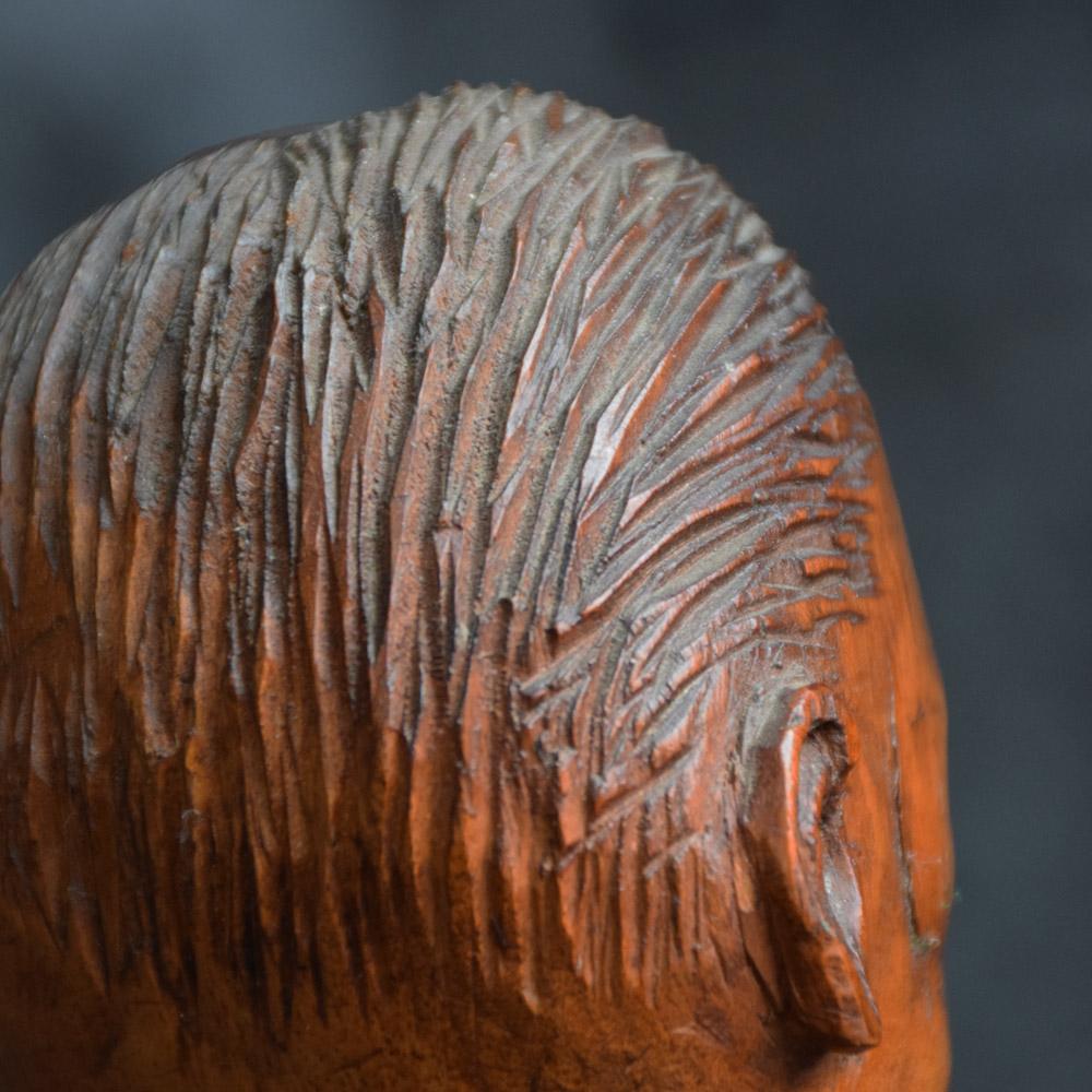 Figure de gentleman en bois de buis sculpté à la main, artisanat anglais du début du 20e siècle  en vente 1