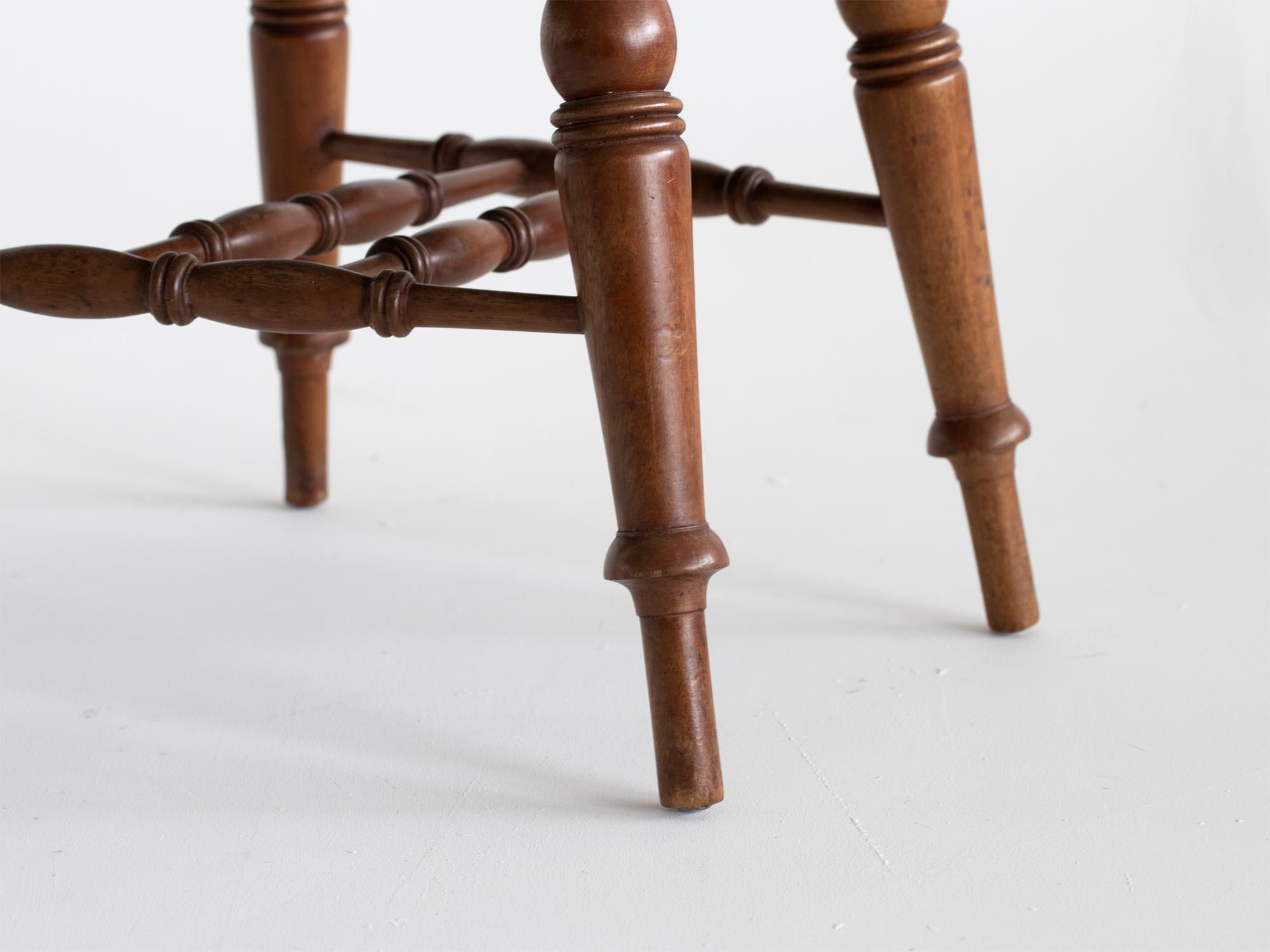 Chaise de bureau anglaise en bois de fruitier et cuir du début du 20e siècle 2