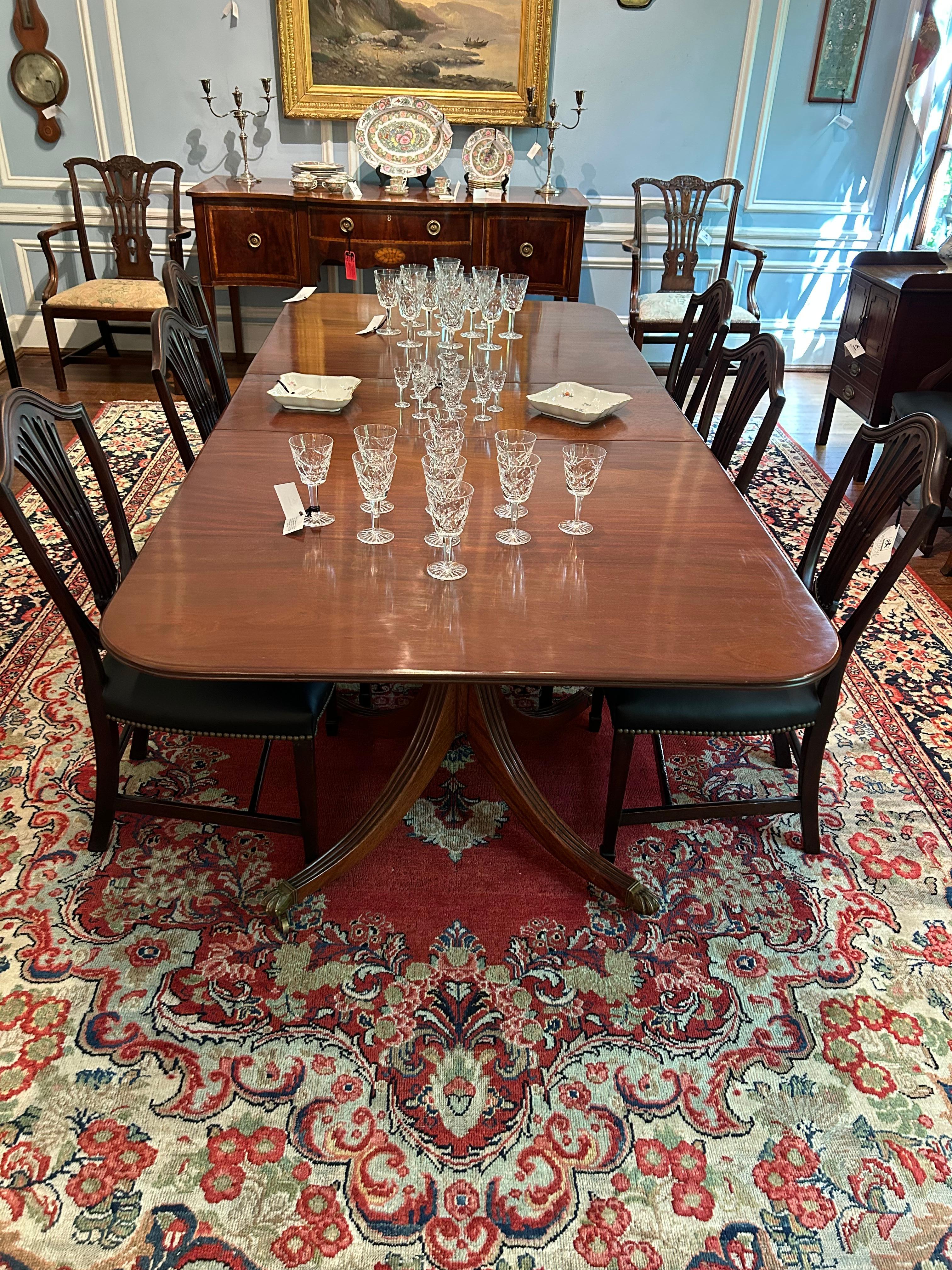 Early 20th Century English George III Mahogany Dining Table 7
