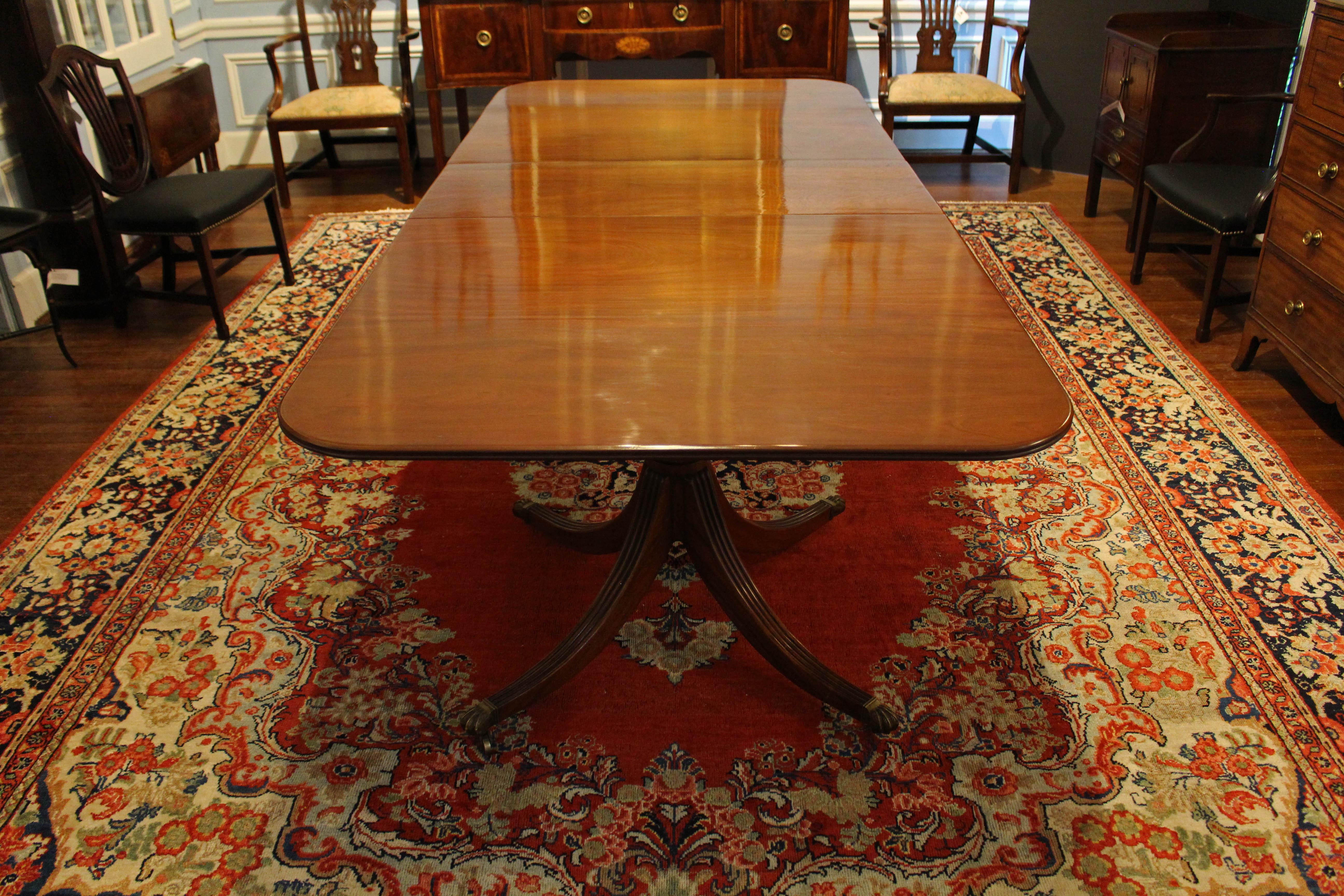 Early 20th Century English George III Mahogany Dining Table 3
