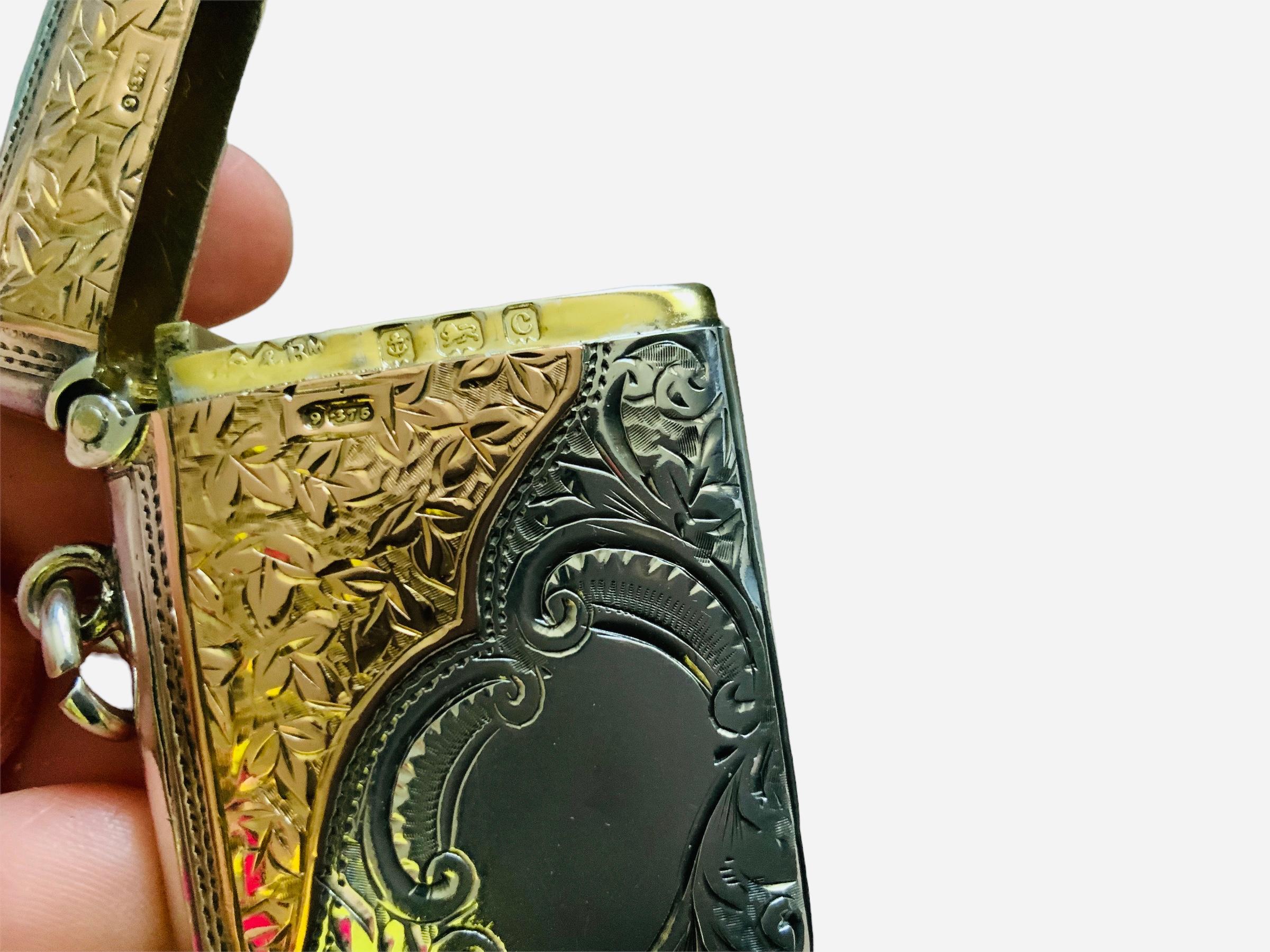 Englisches Vesta-Etui aus Gold und Sterlingsilber des frühen 20. Jahrhunderts/Keepsake (Graviert) im Angebot