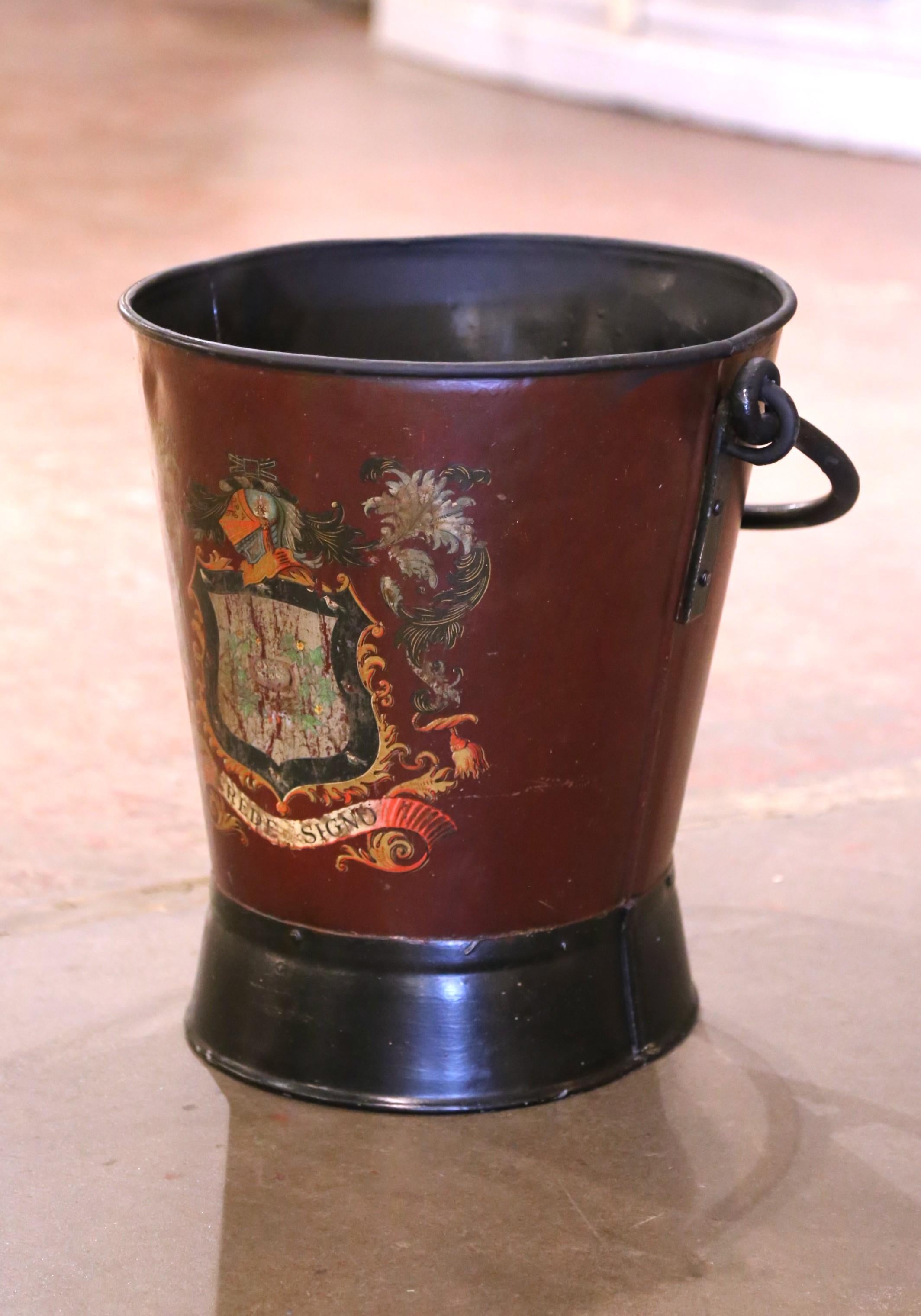 Metal Early 20th Century English Hand-Painted Iron Fire or Coal Bucket with Crest
