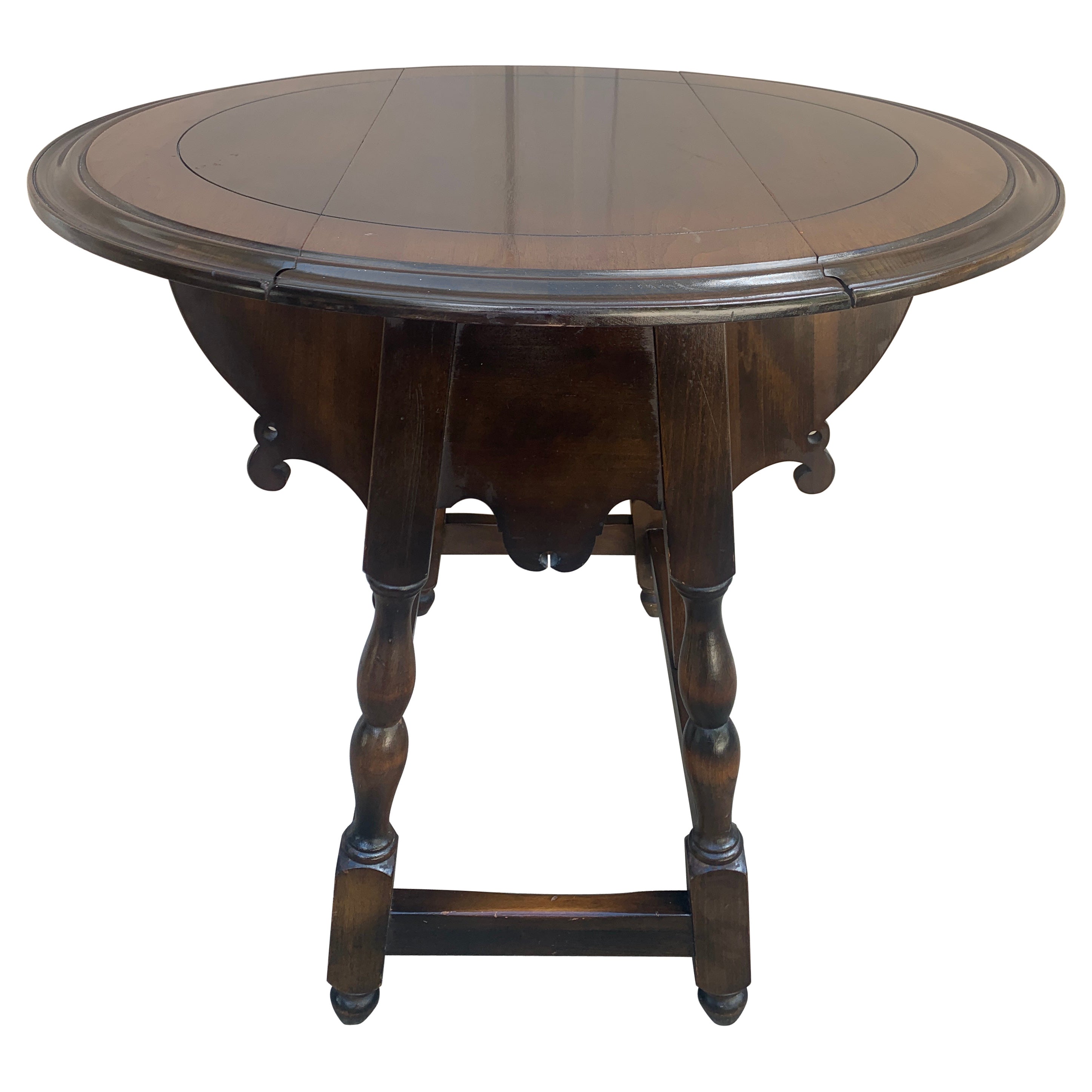 Mesa auxiliar inglesa de principios del siglo XX Jacobean Walnut Butterfly Drop Leaf en venta