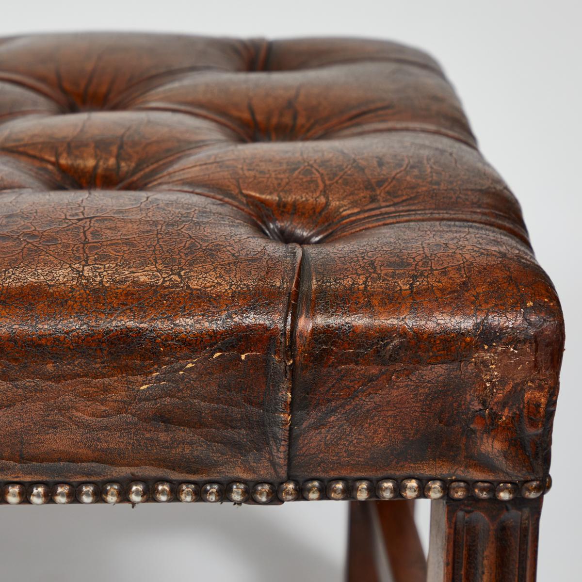 Early 20th Century English Tufted Leather Footstool or Bench  In Good Condition In Los Angeles, CA