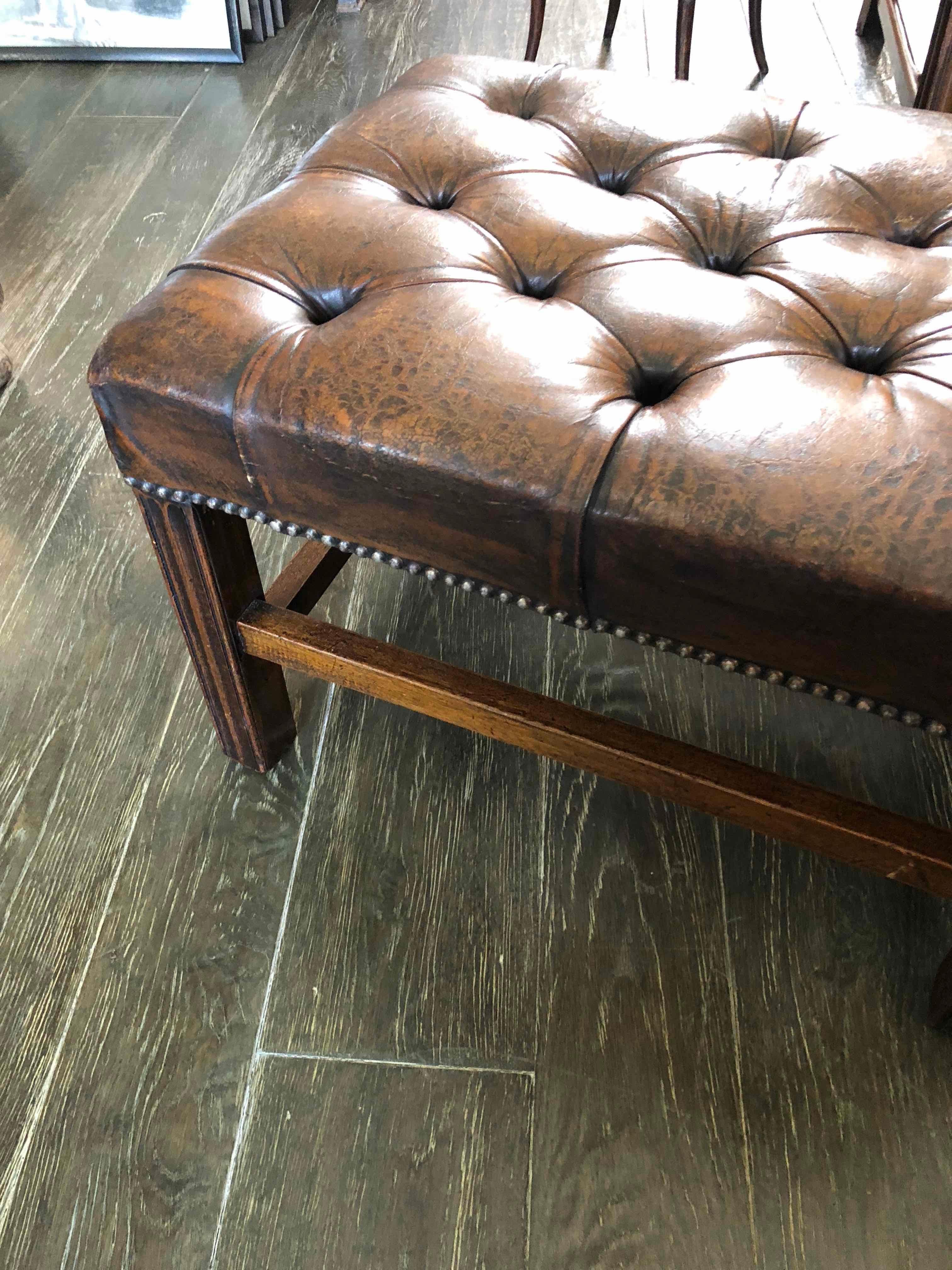 Early 20th Century English Leather Footstool or Bench  In Good Condition In Los Angeles, CA