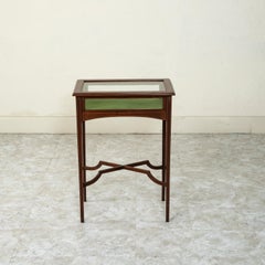 Early 20th Century English Mahogany and Glass Vitrine Table or Display Case