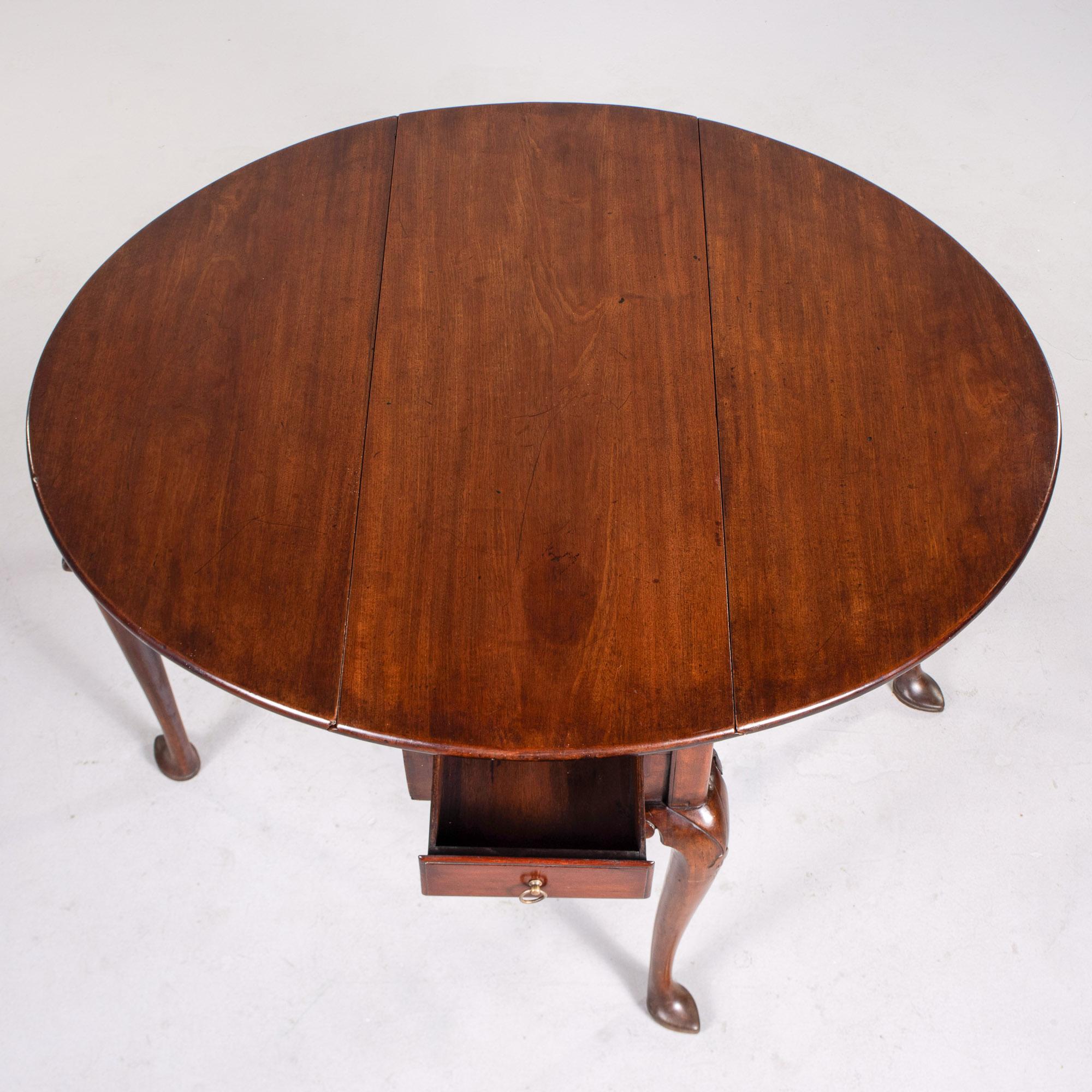 Table à abattant en acajou anglais du début du 20e siècle Bon état - En vente à Troy, MI